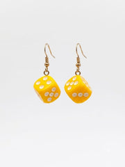 Yellow dice