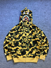 Bape hoodie(M/L/XL)