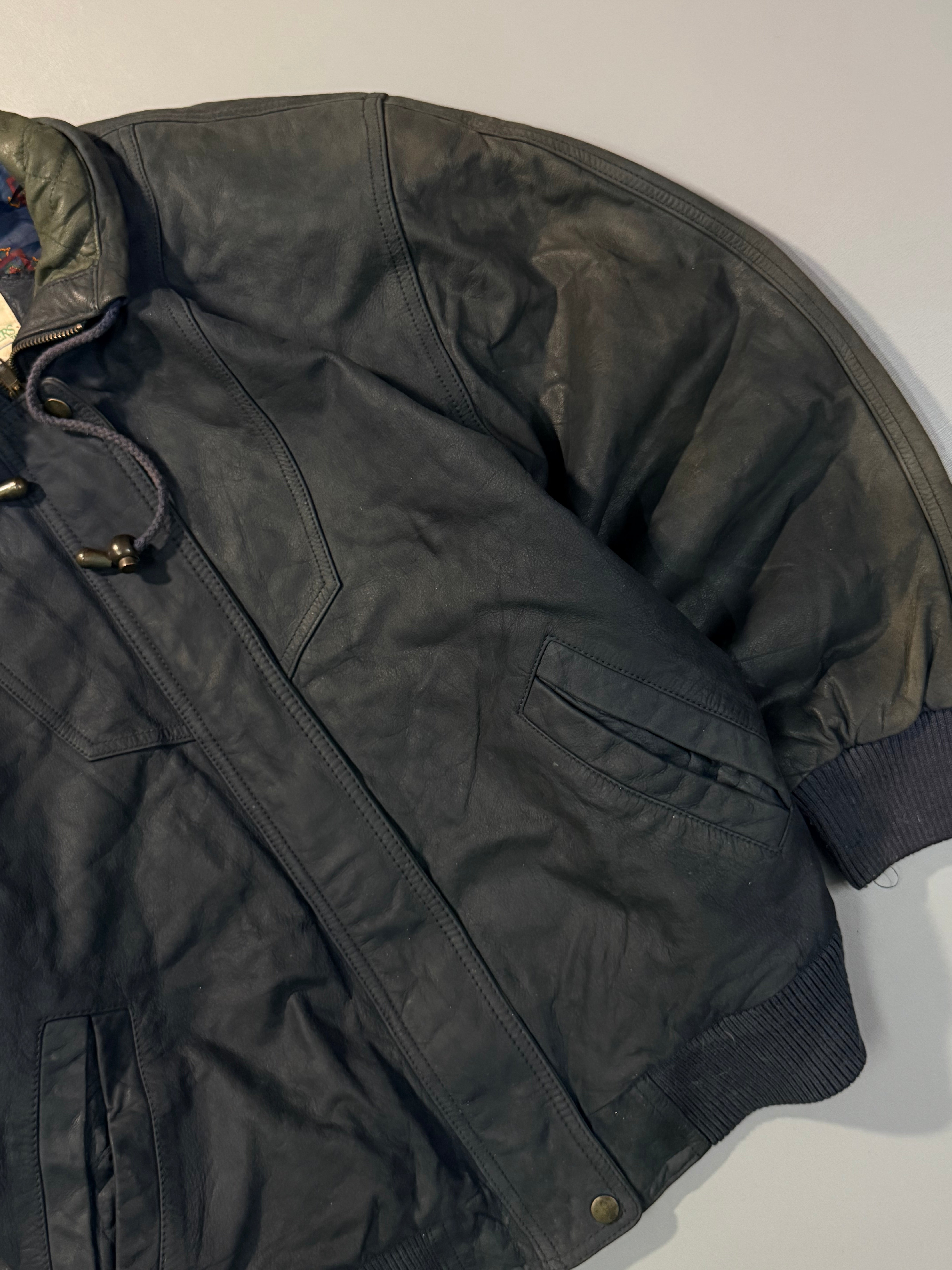 Bomber leather jacket(L/XL)