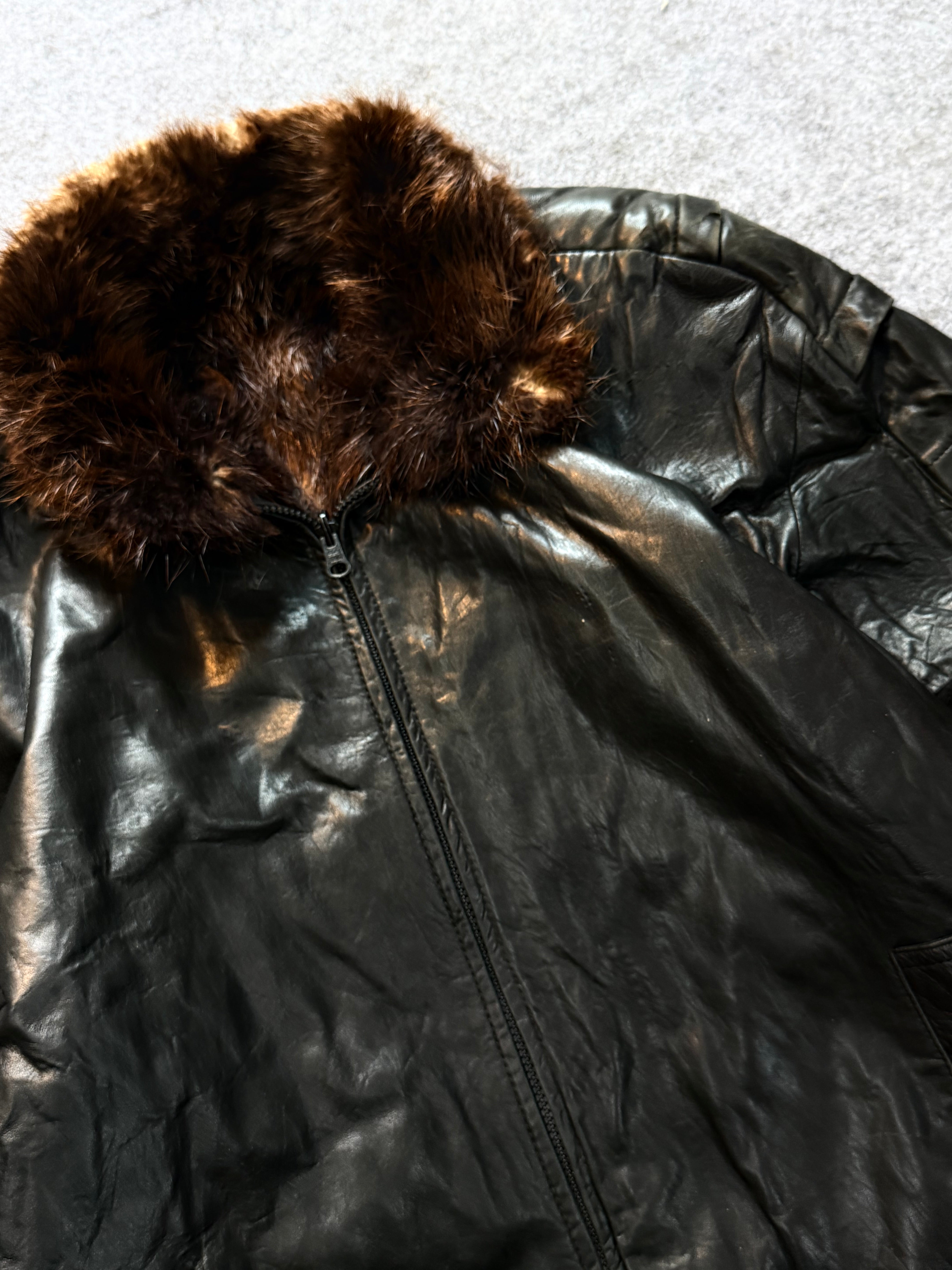 Bomber leather jacket(L/XL)