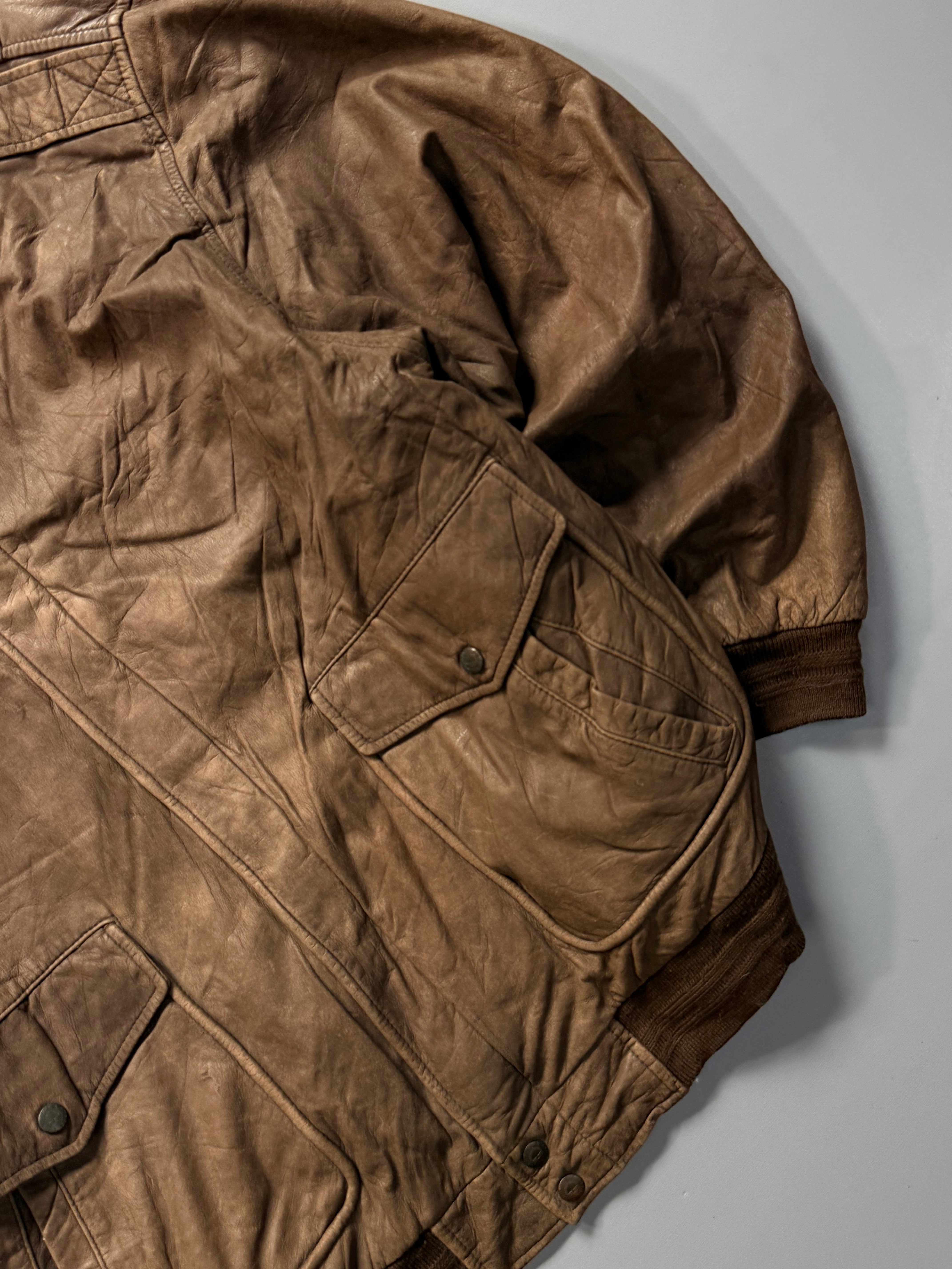 Bomber leather jacket(L/XL)