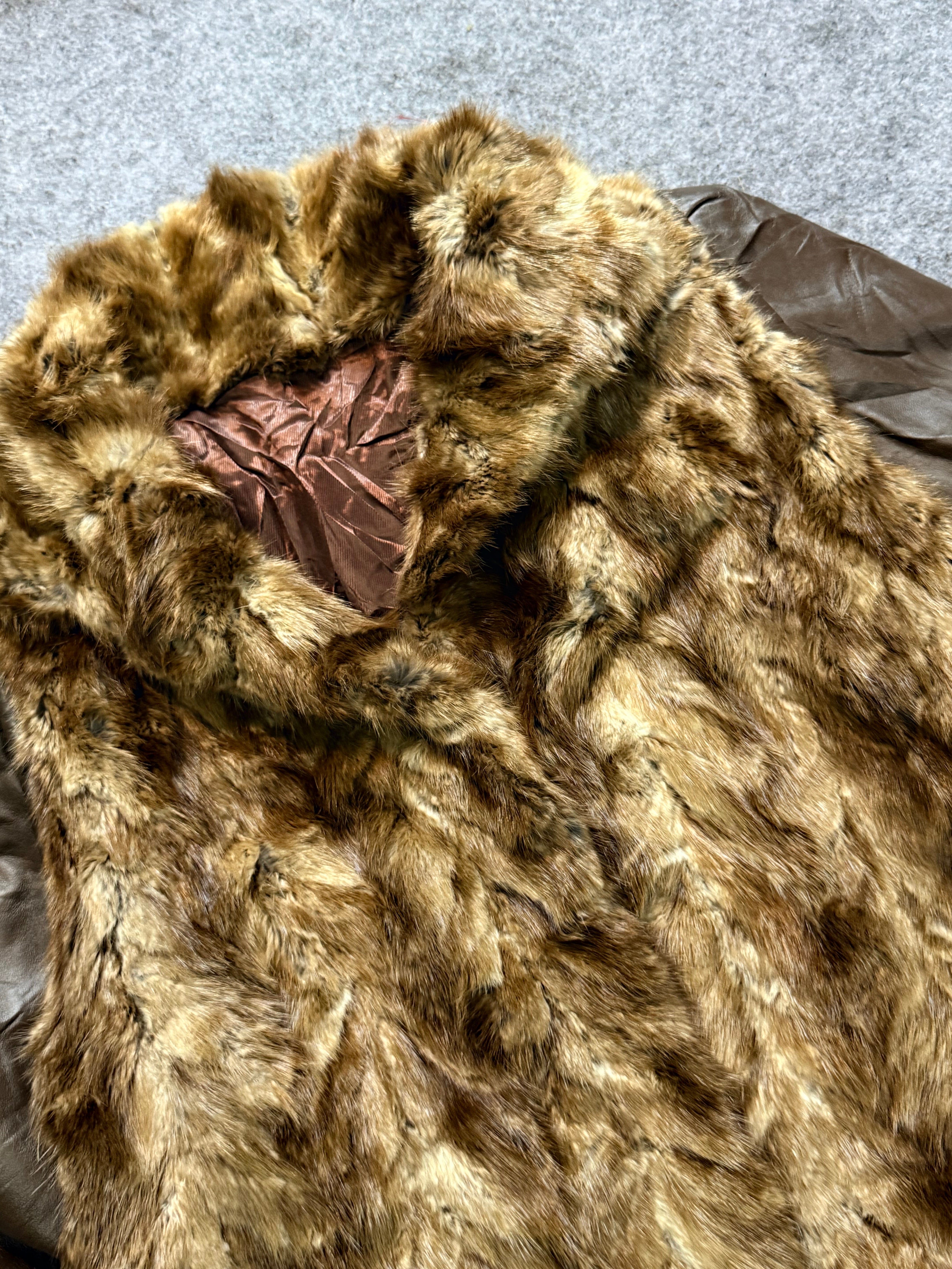 Fur coat(M/L)