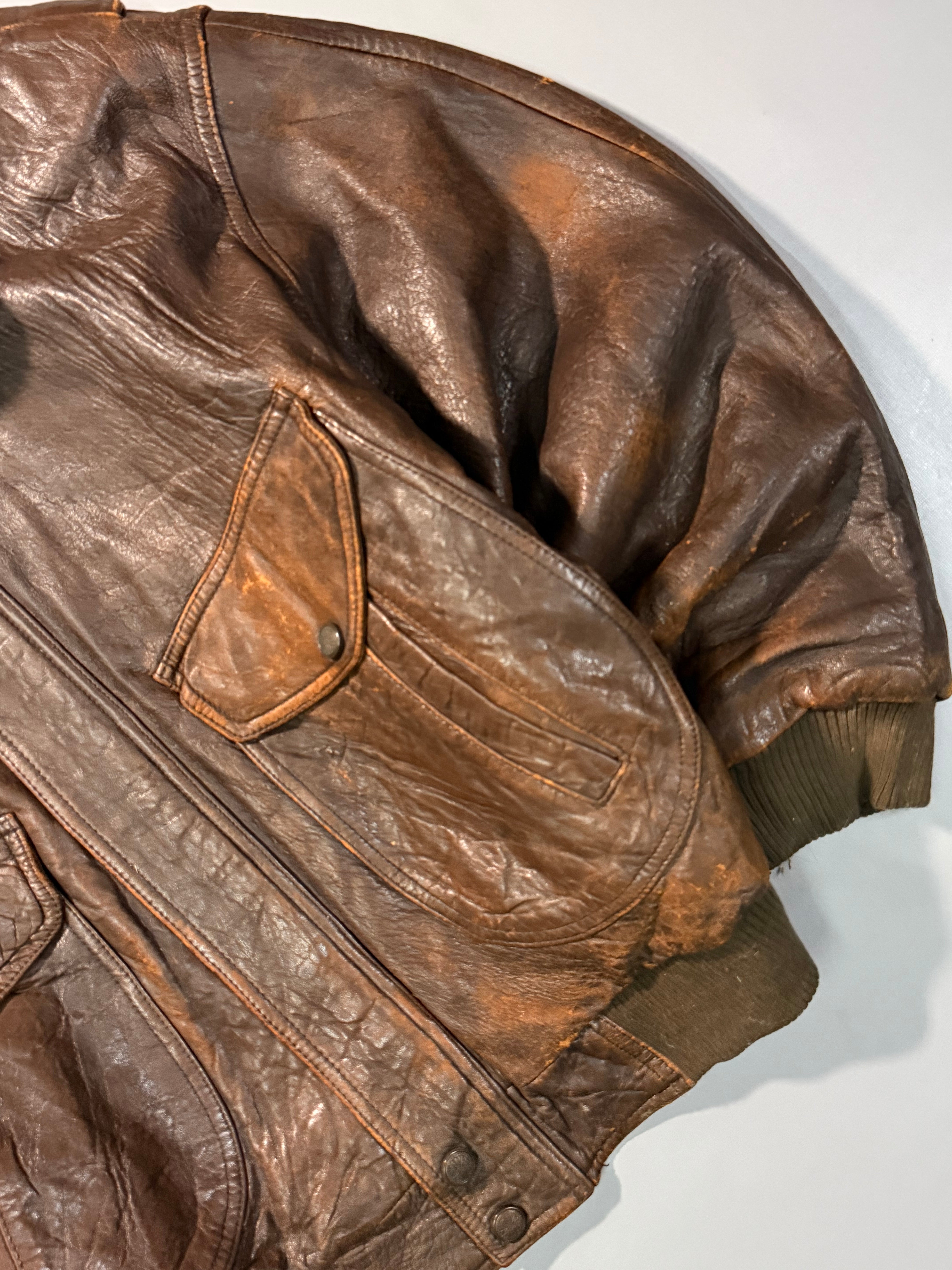 Bomber leather jacket(L/XL)