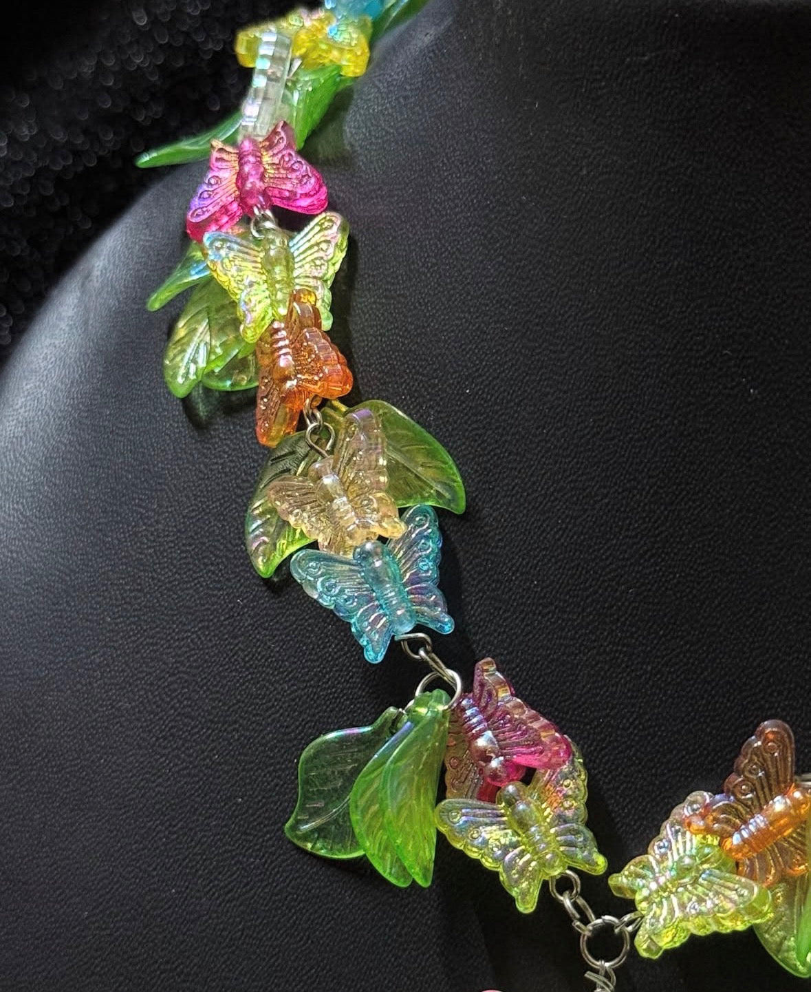 Flower girl necklace (exclusive)