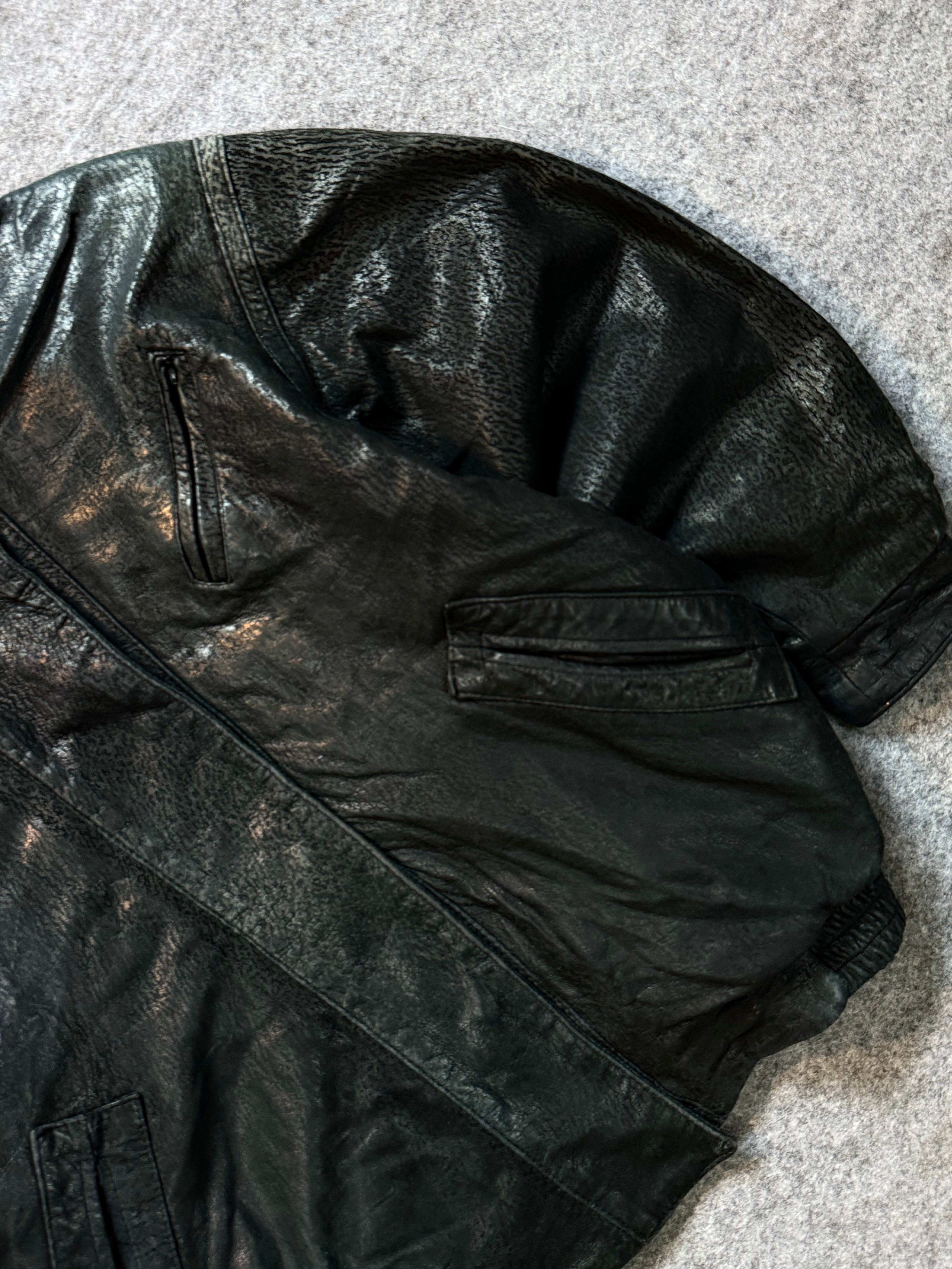 Bomber leather jacket(L/XL)