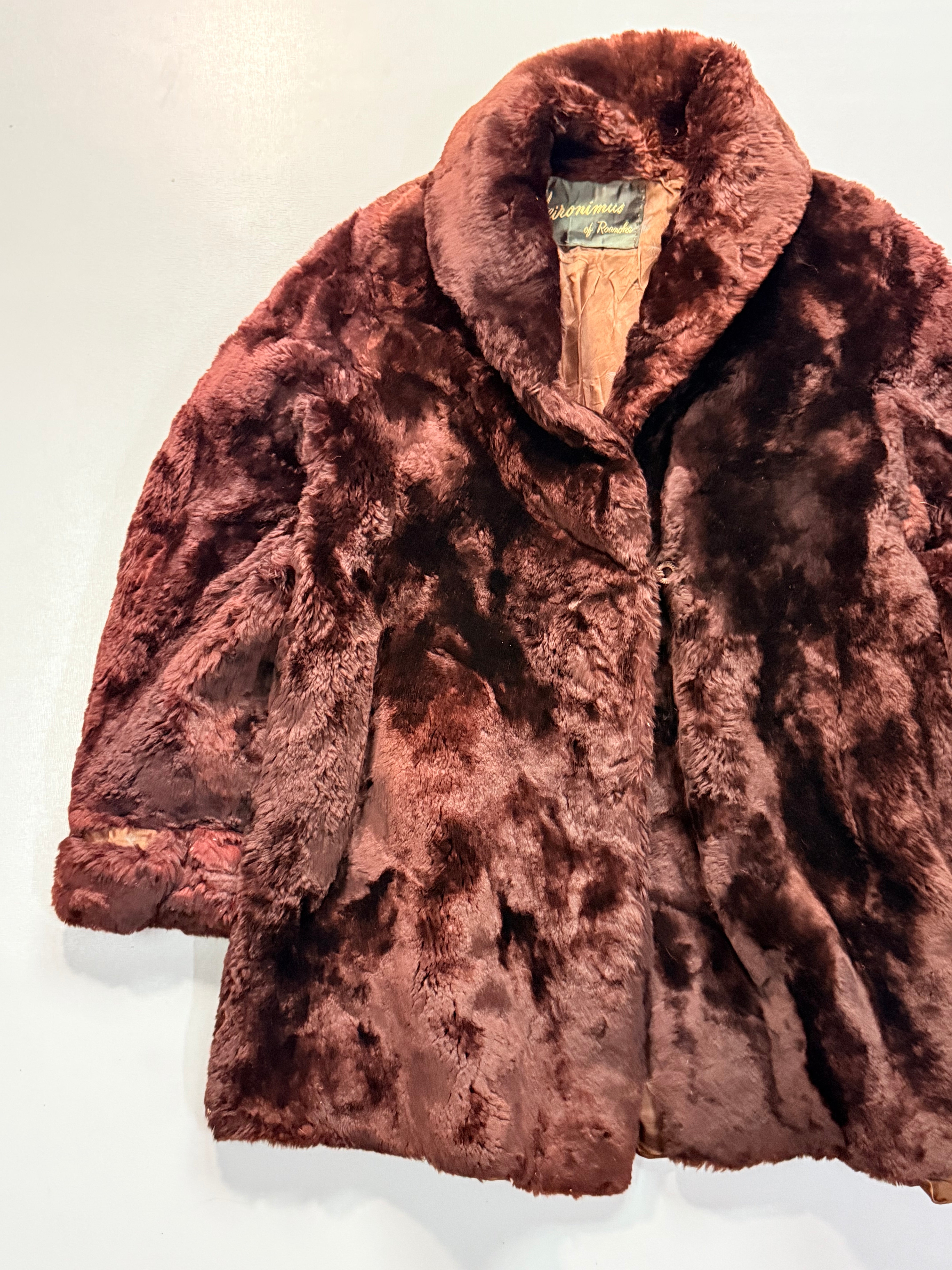Fur coat (S/M)