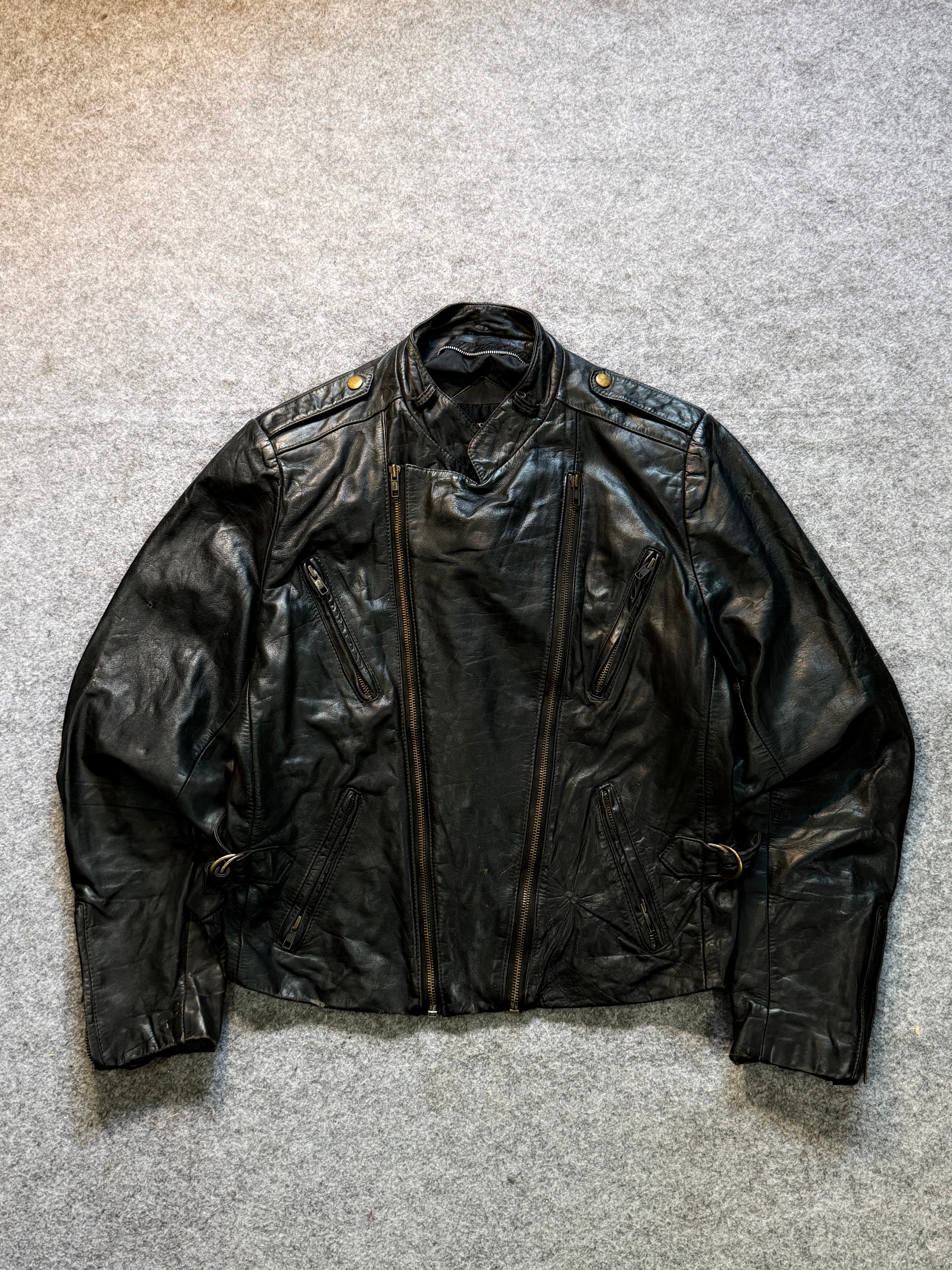 Biker leather jacket(M/L)