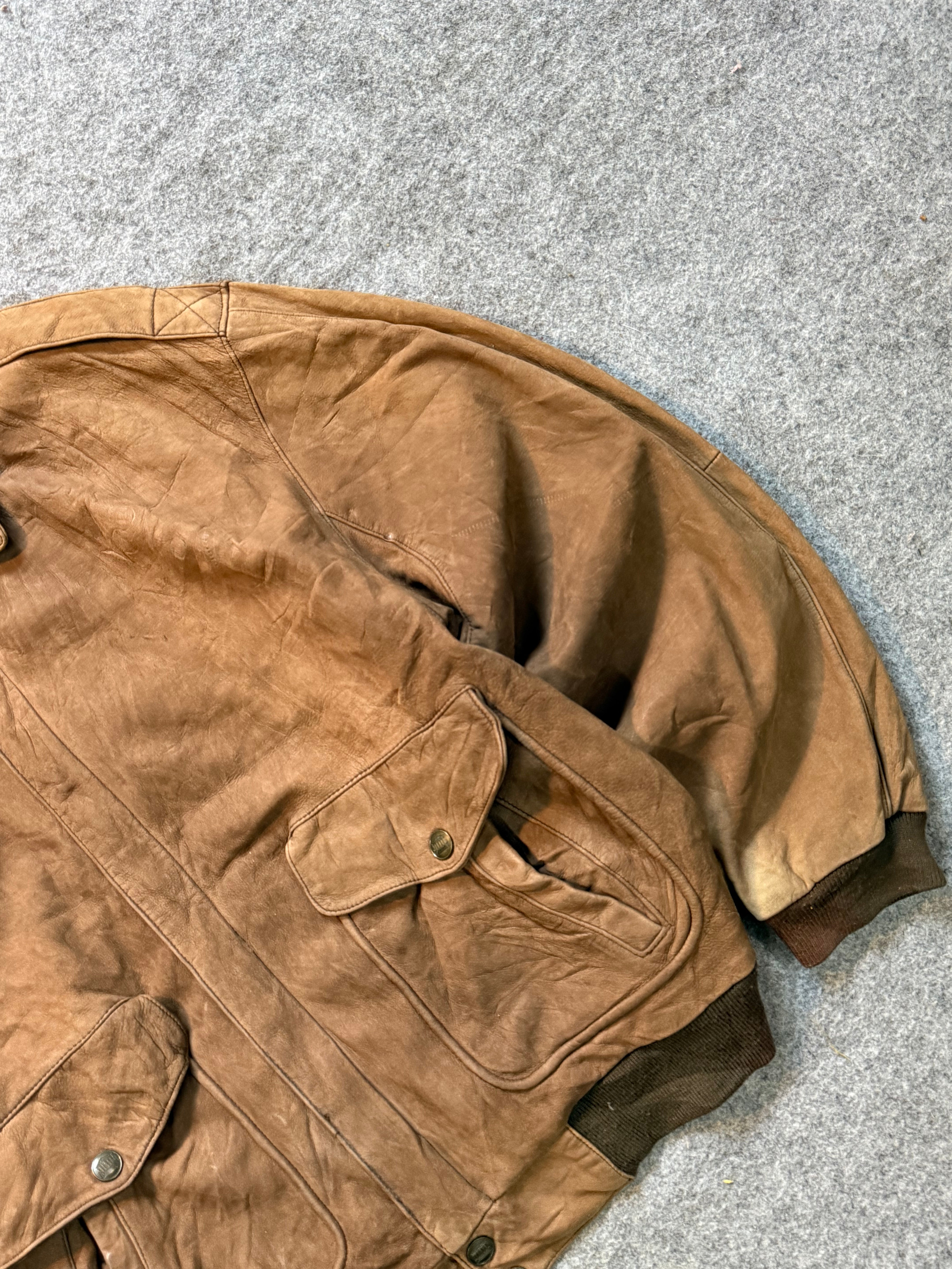 Bomber leather jacket(L/XL)
