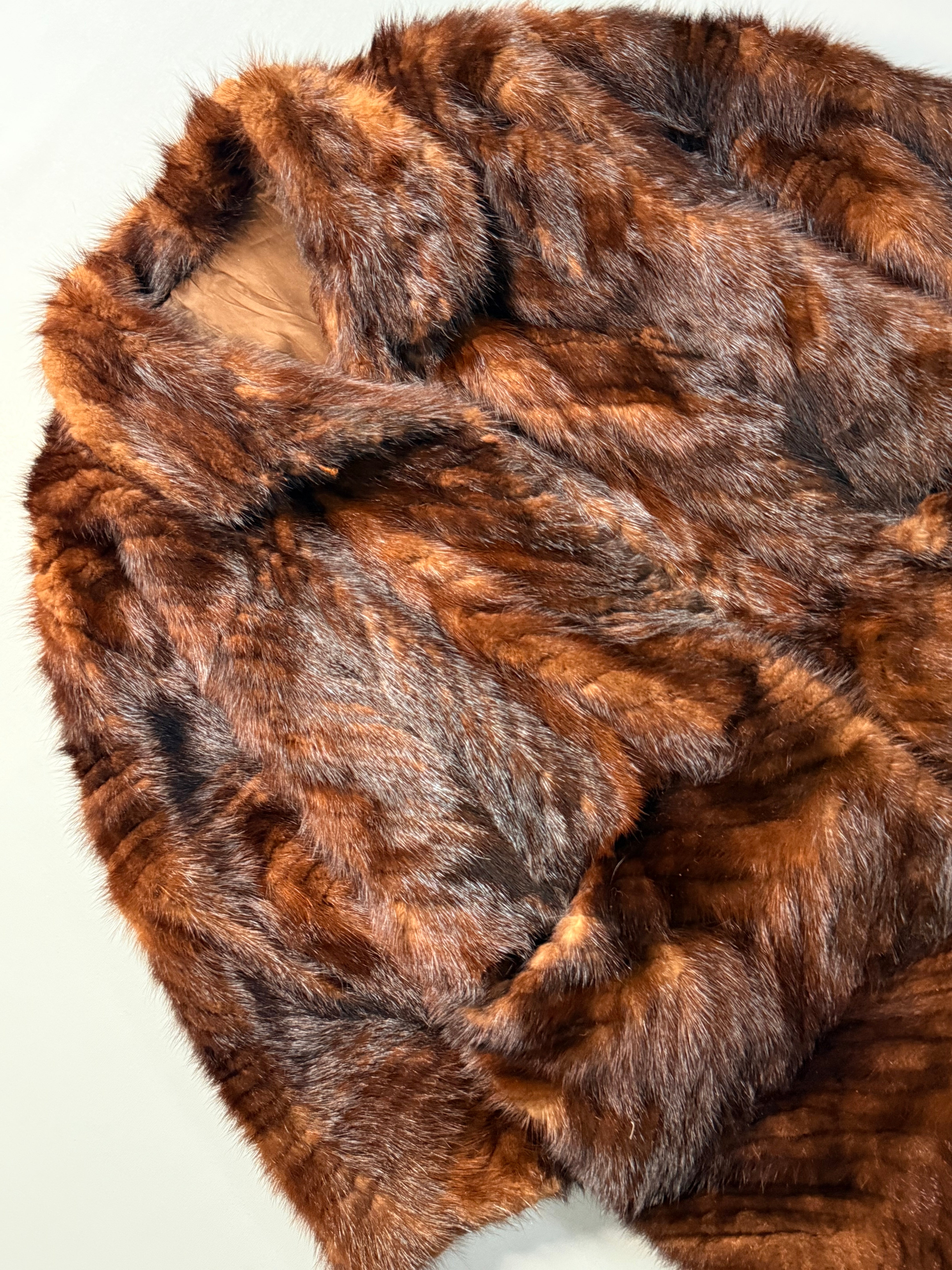 Fur coat (L/XL)