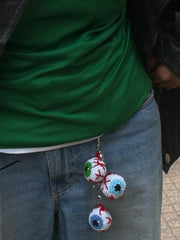 EYE carabiner (crocheted)