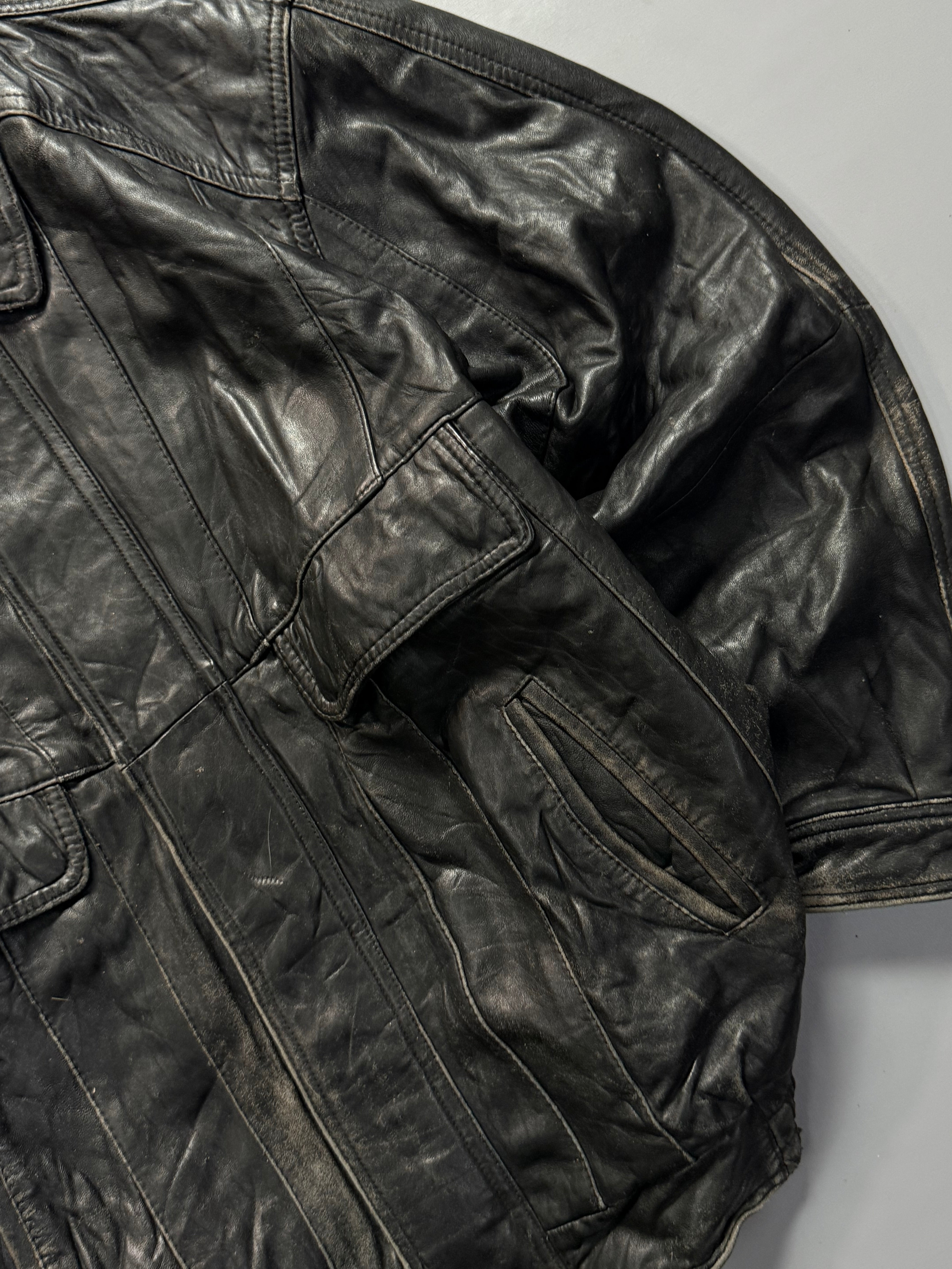 Bomber leather jacket(L/XL)