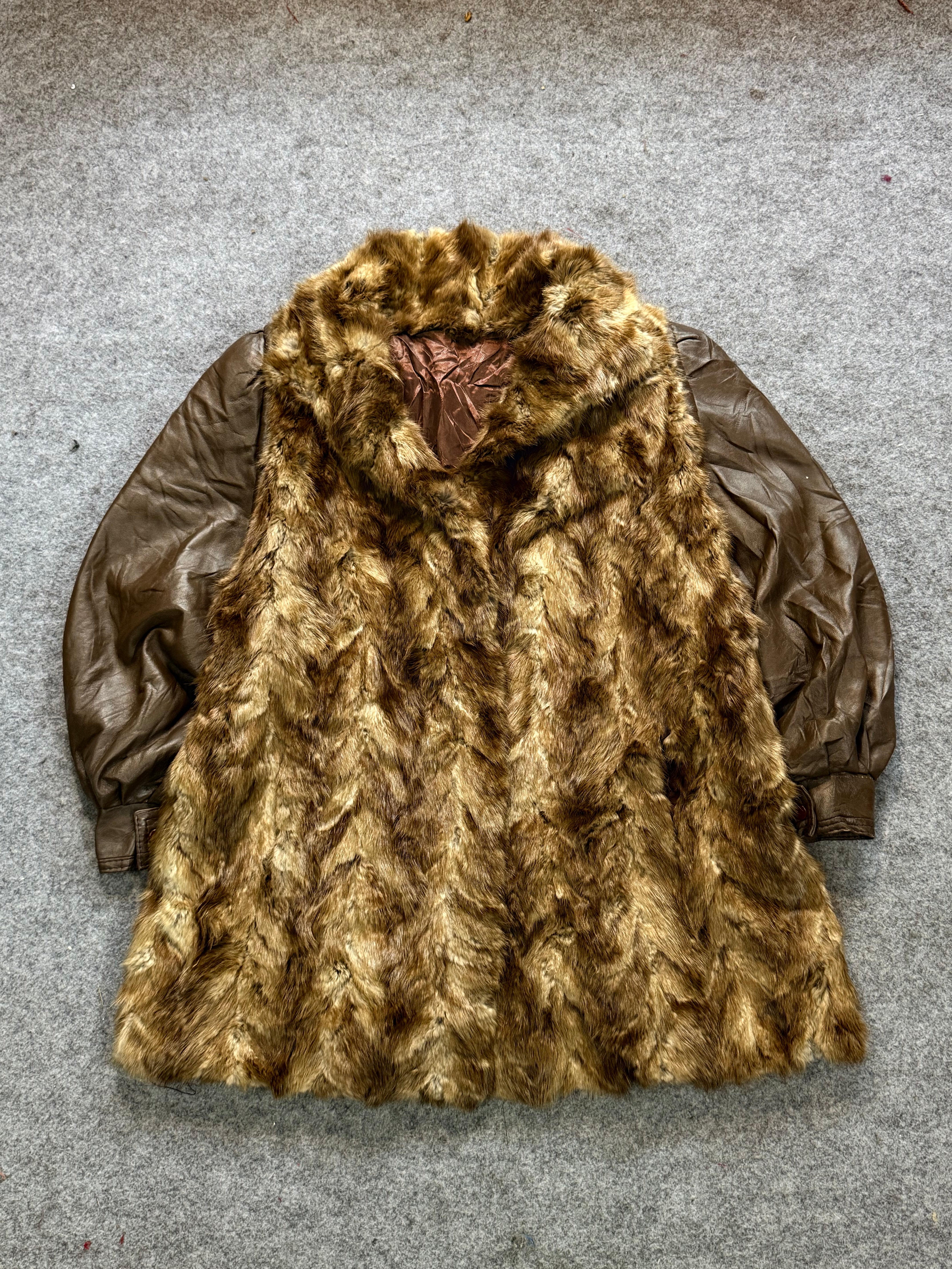 Fur coat(M/L)