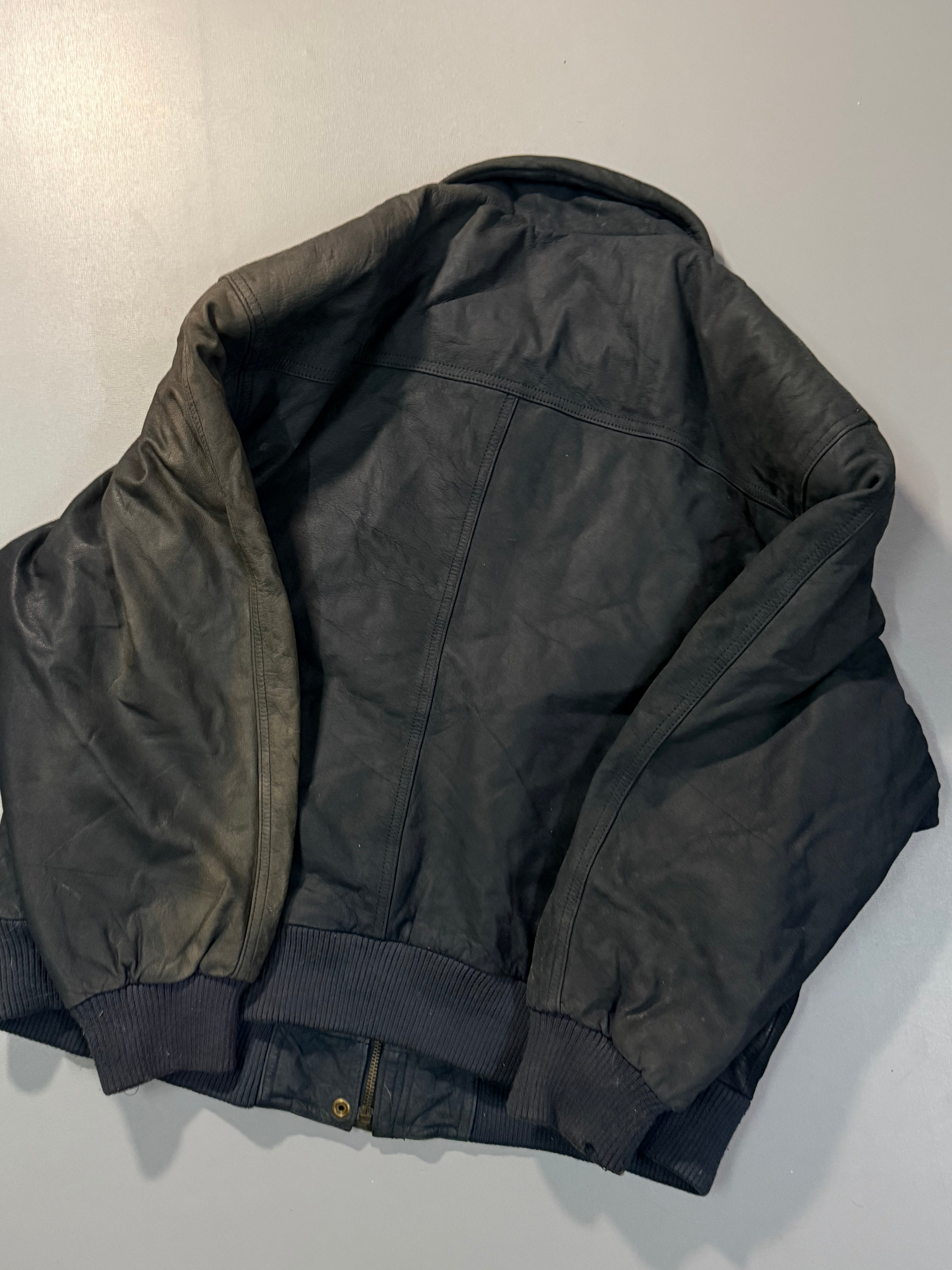 Bomber leather jacket(L/XL)