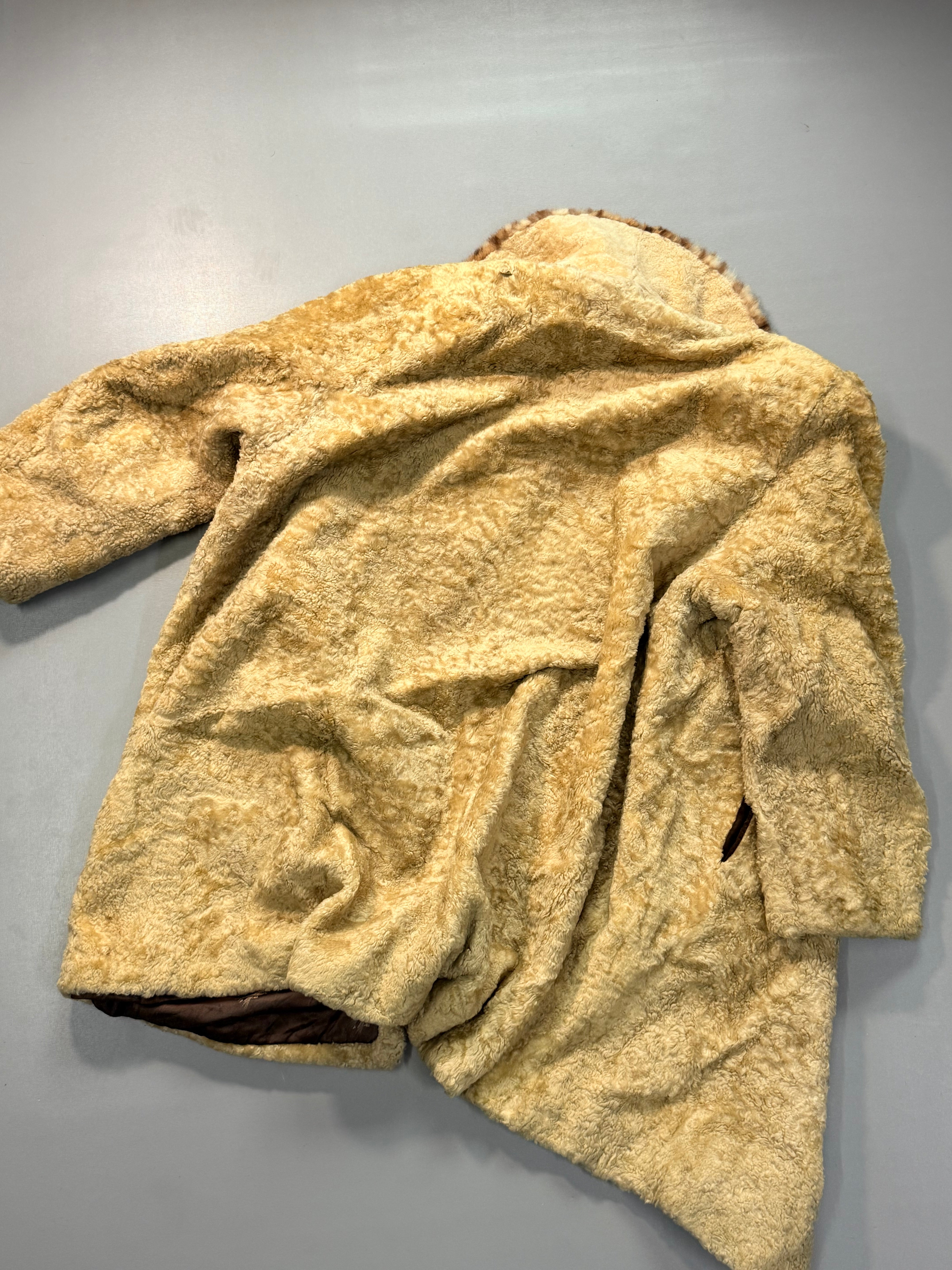 Fur coat (M/L)