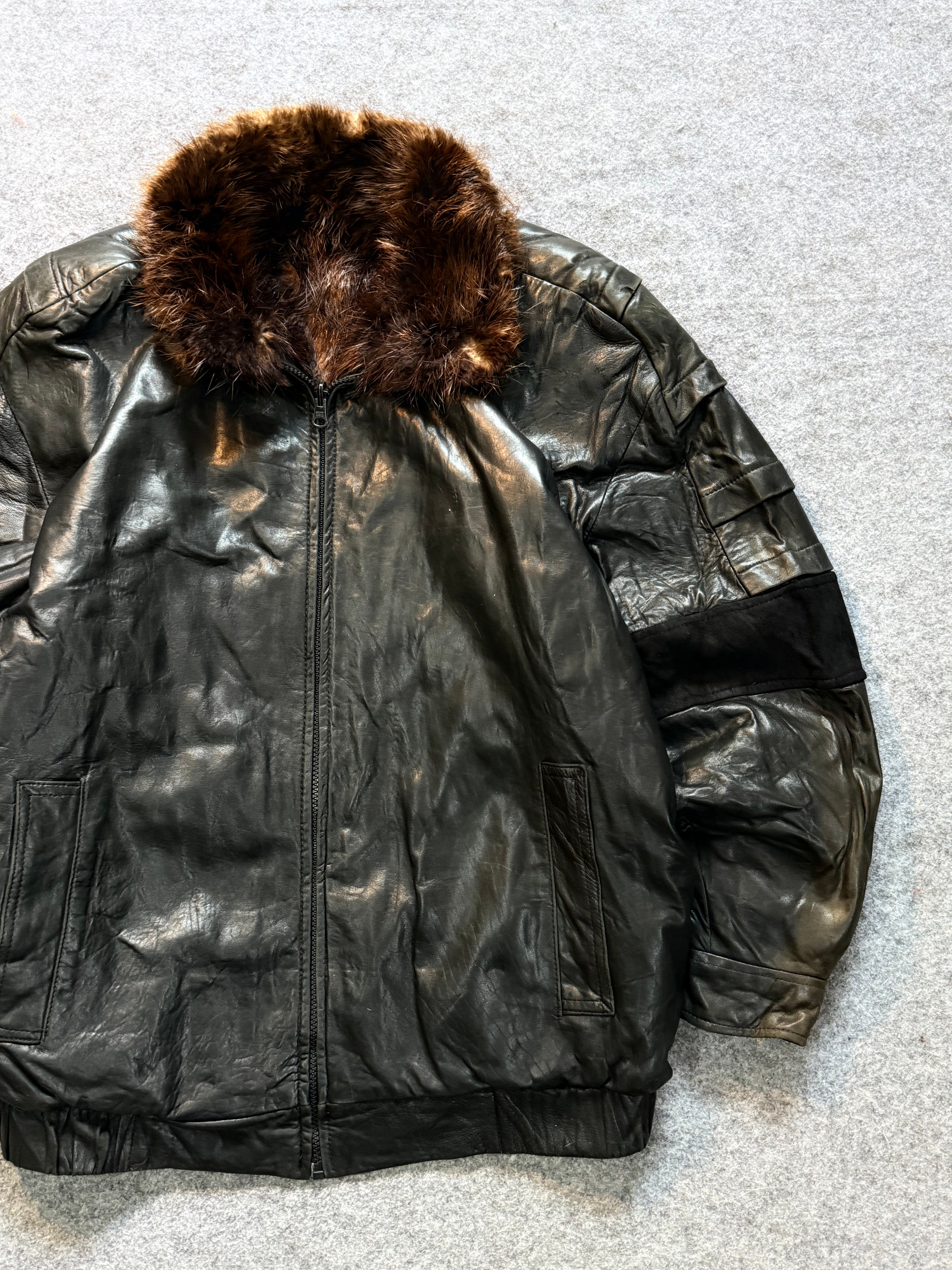 Bomber leather jacket(L/XL)