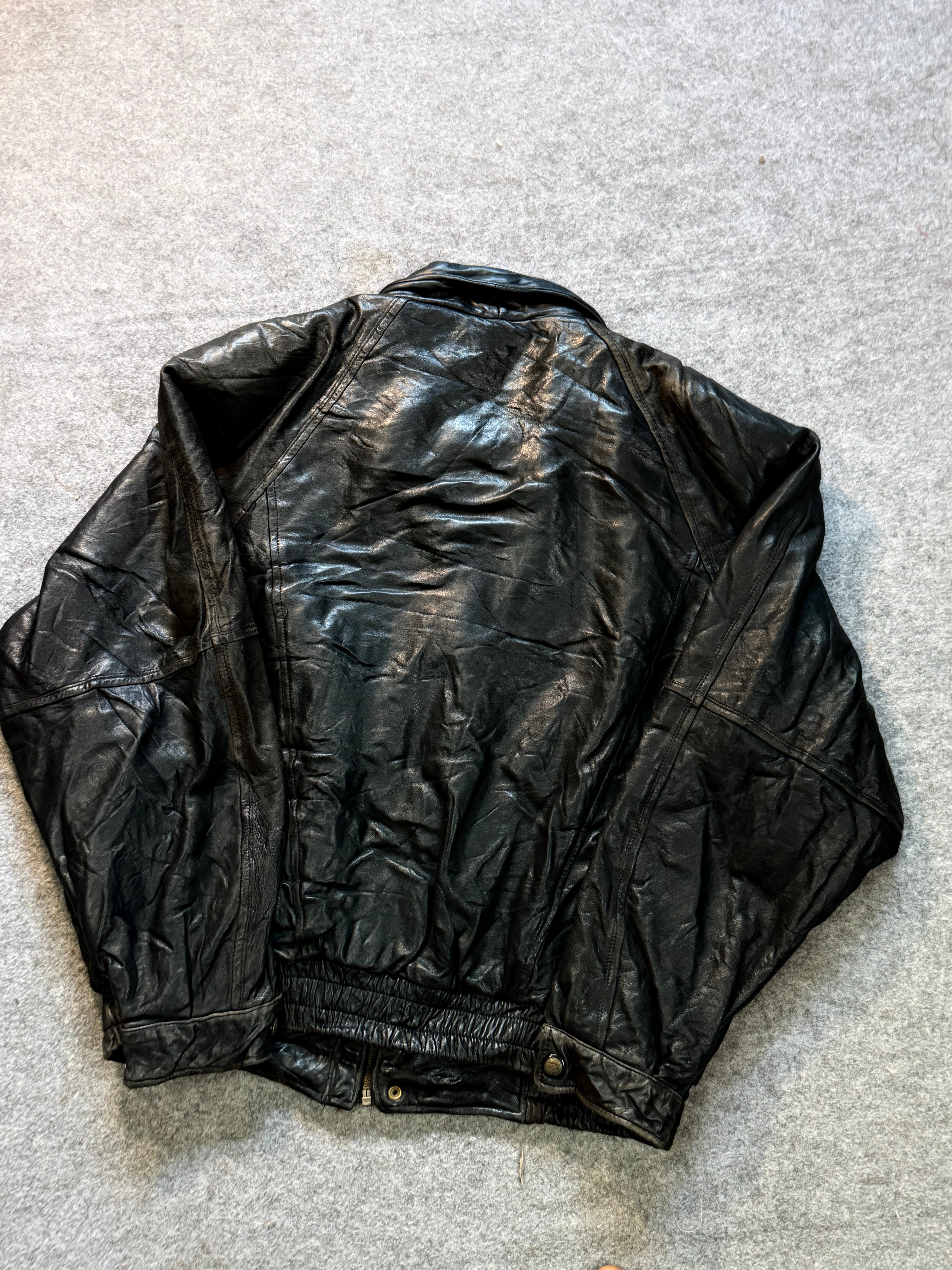 Bomber leather jacket(M/L)
