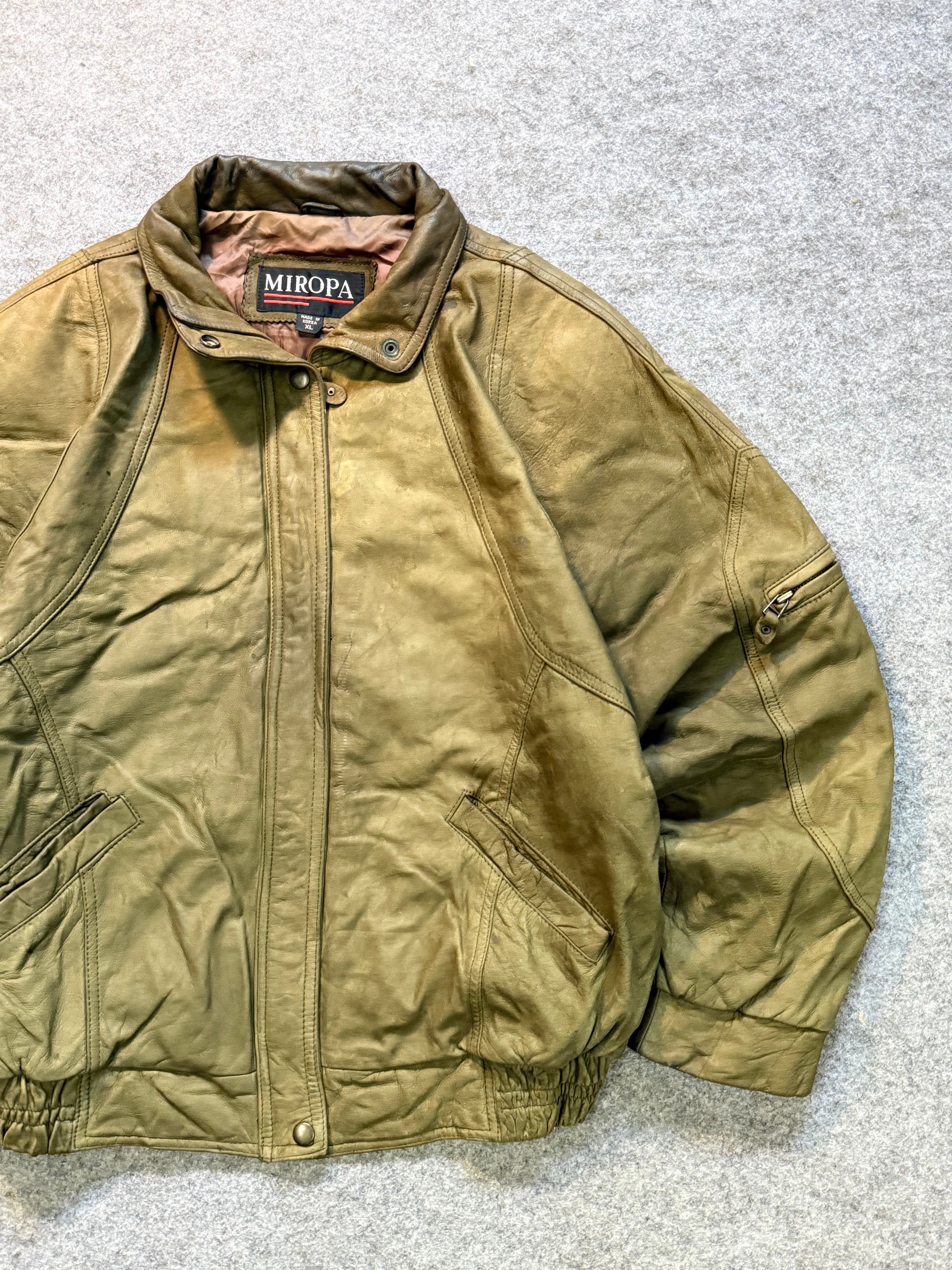 Bomber leather jacket(M/L)