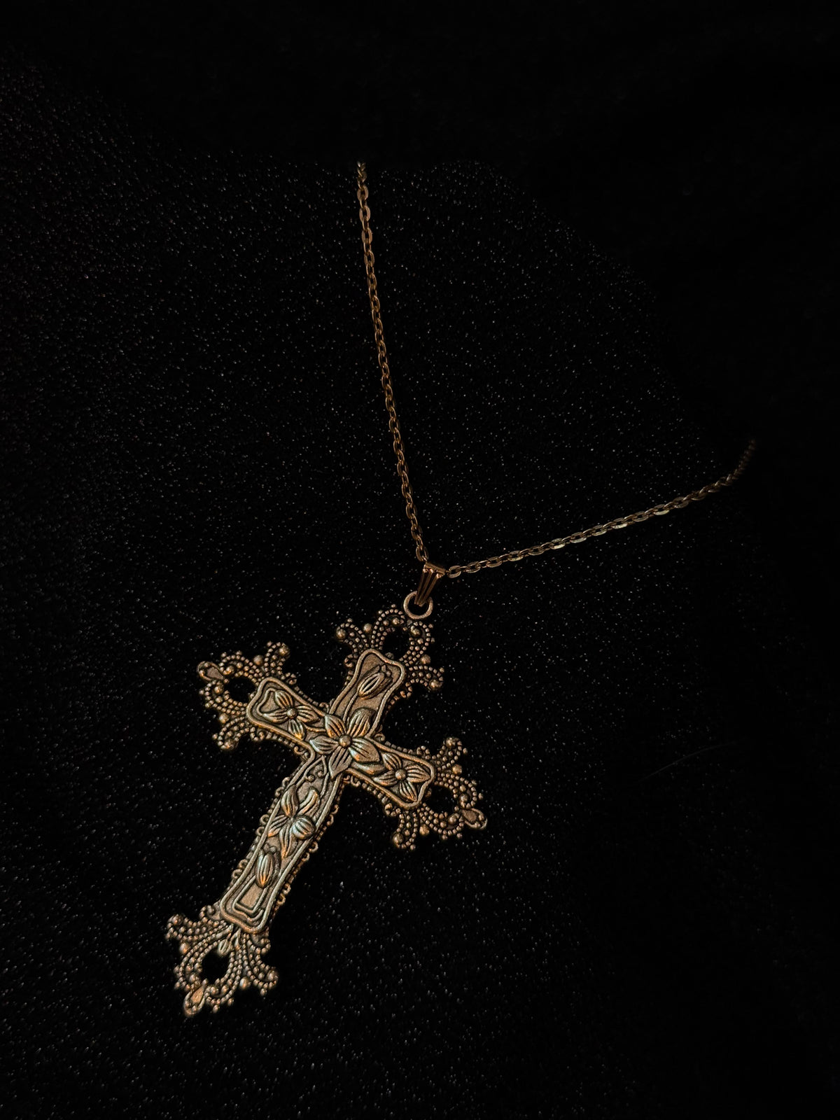 Y2k Cross (big chunky)