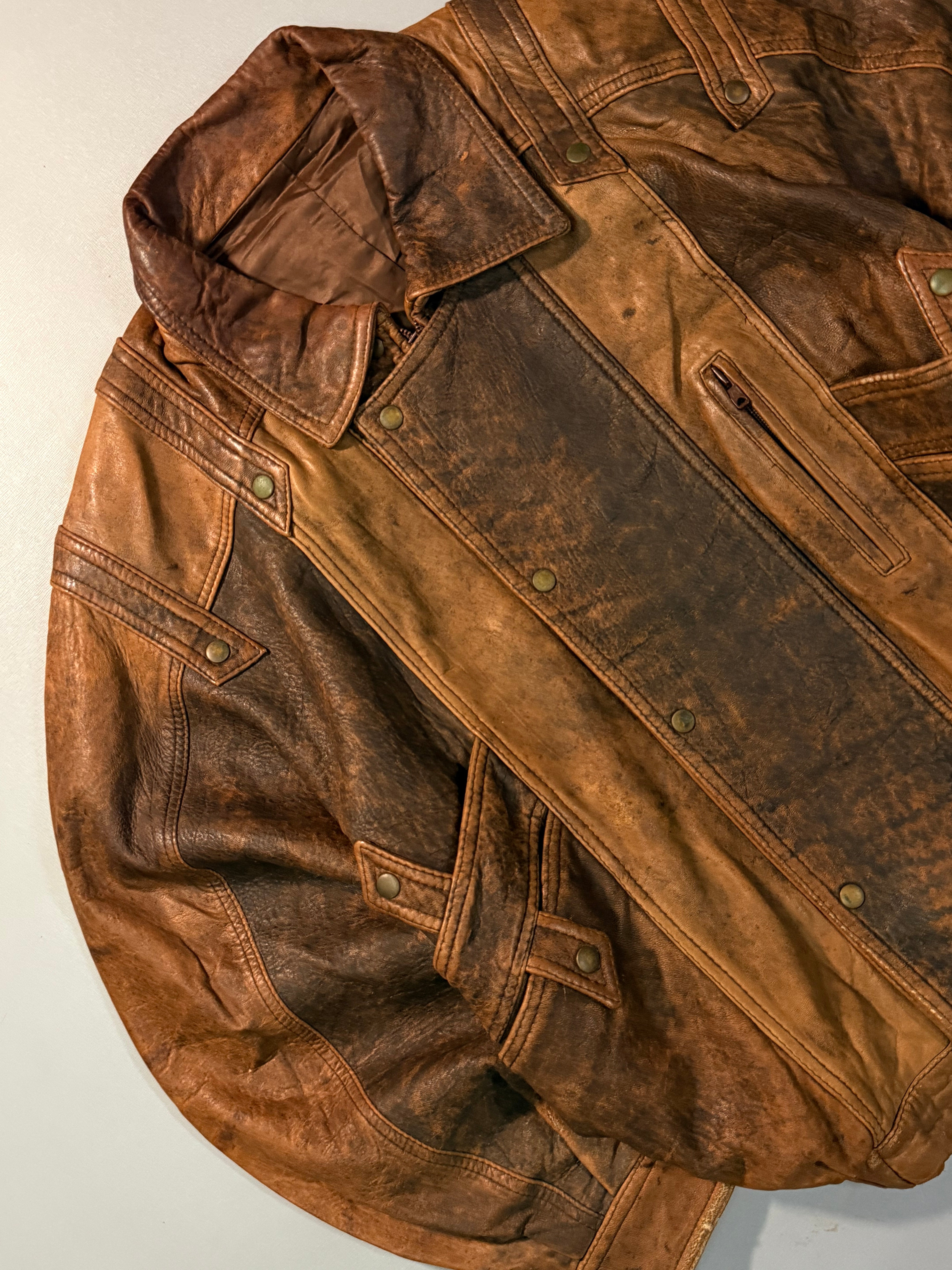 Bomber leather jacket(L/XL)