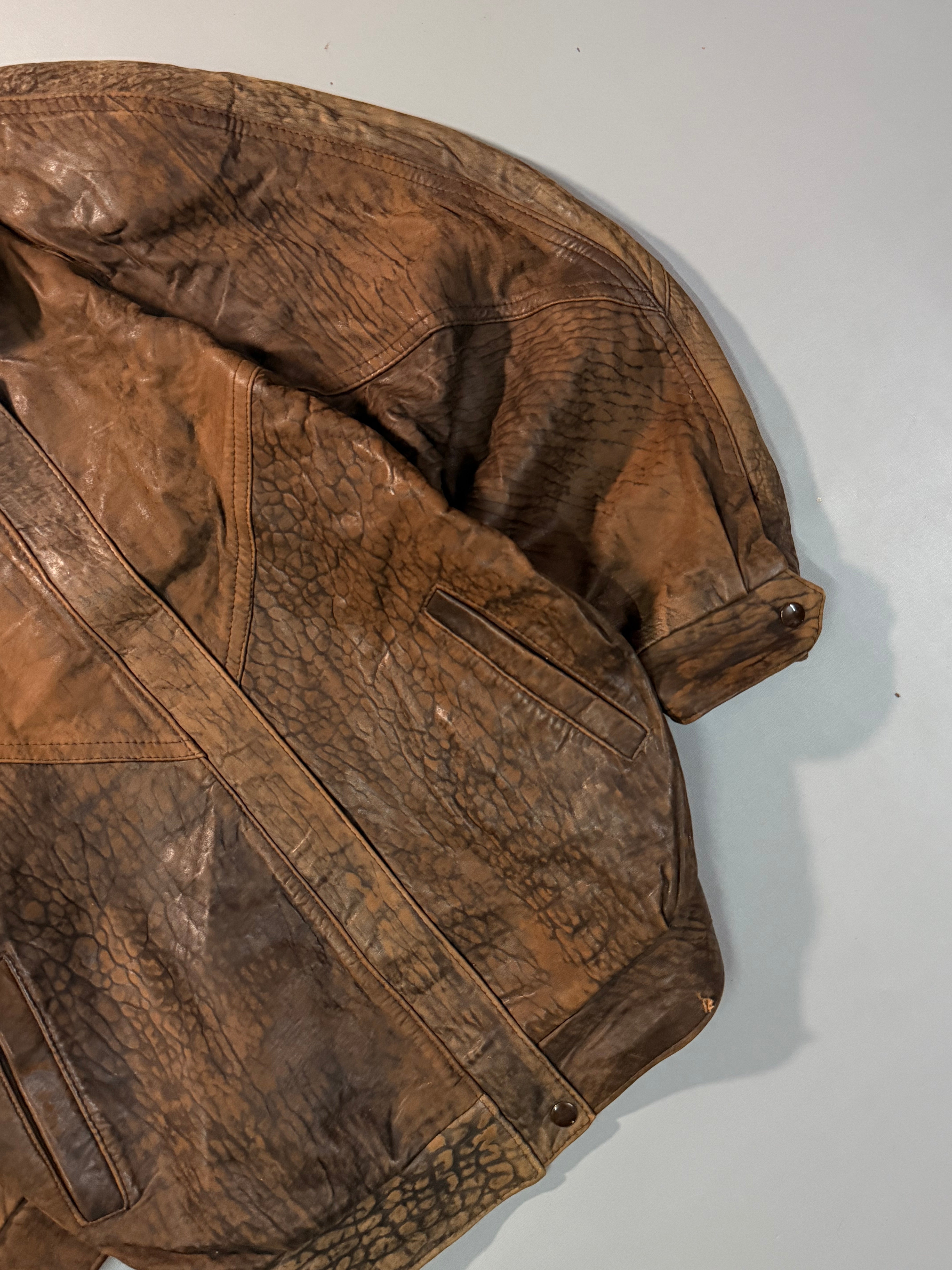Bomber leather jacket(M/L)
