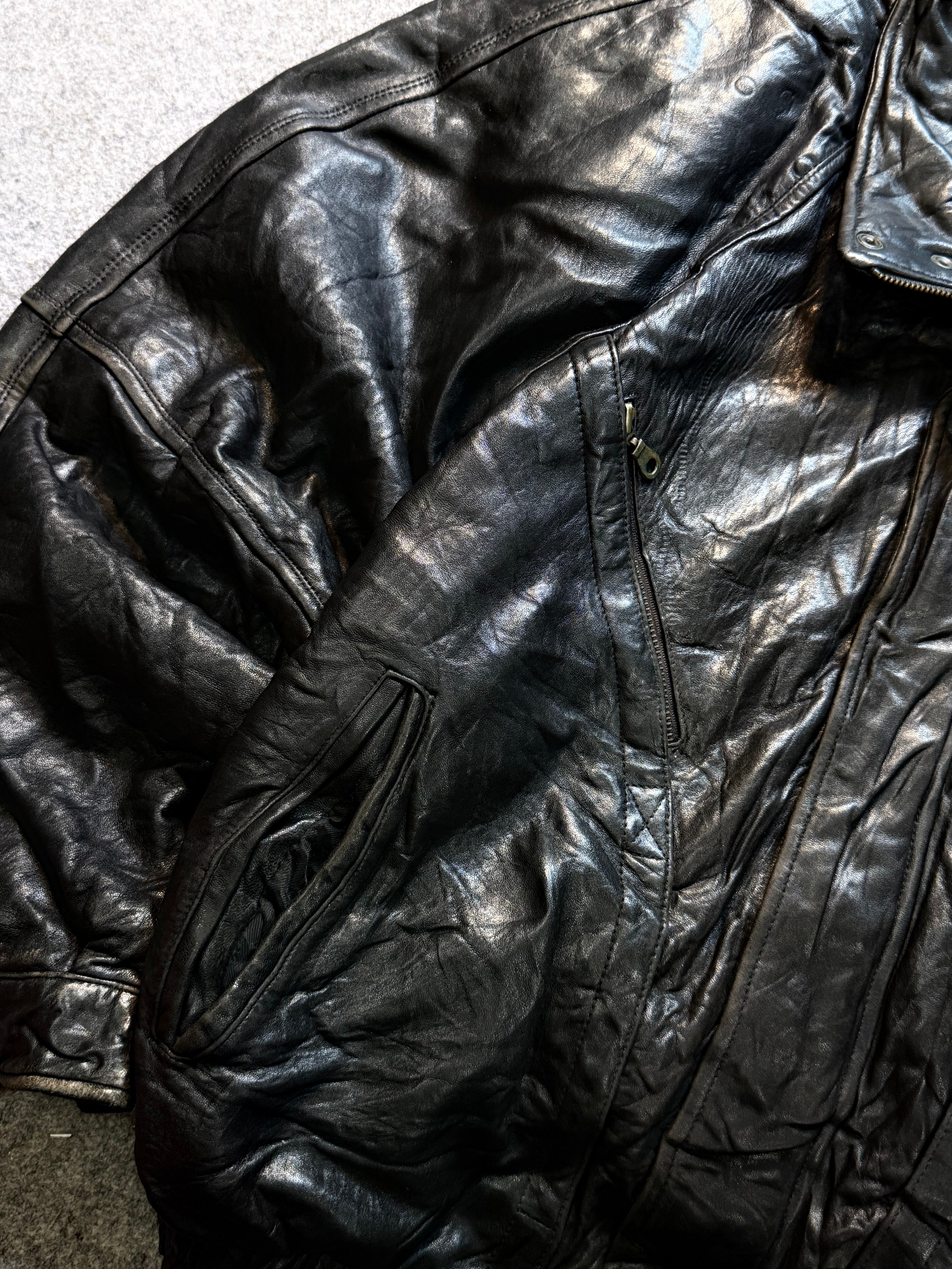 Bomber leather jacket(M/L)
