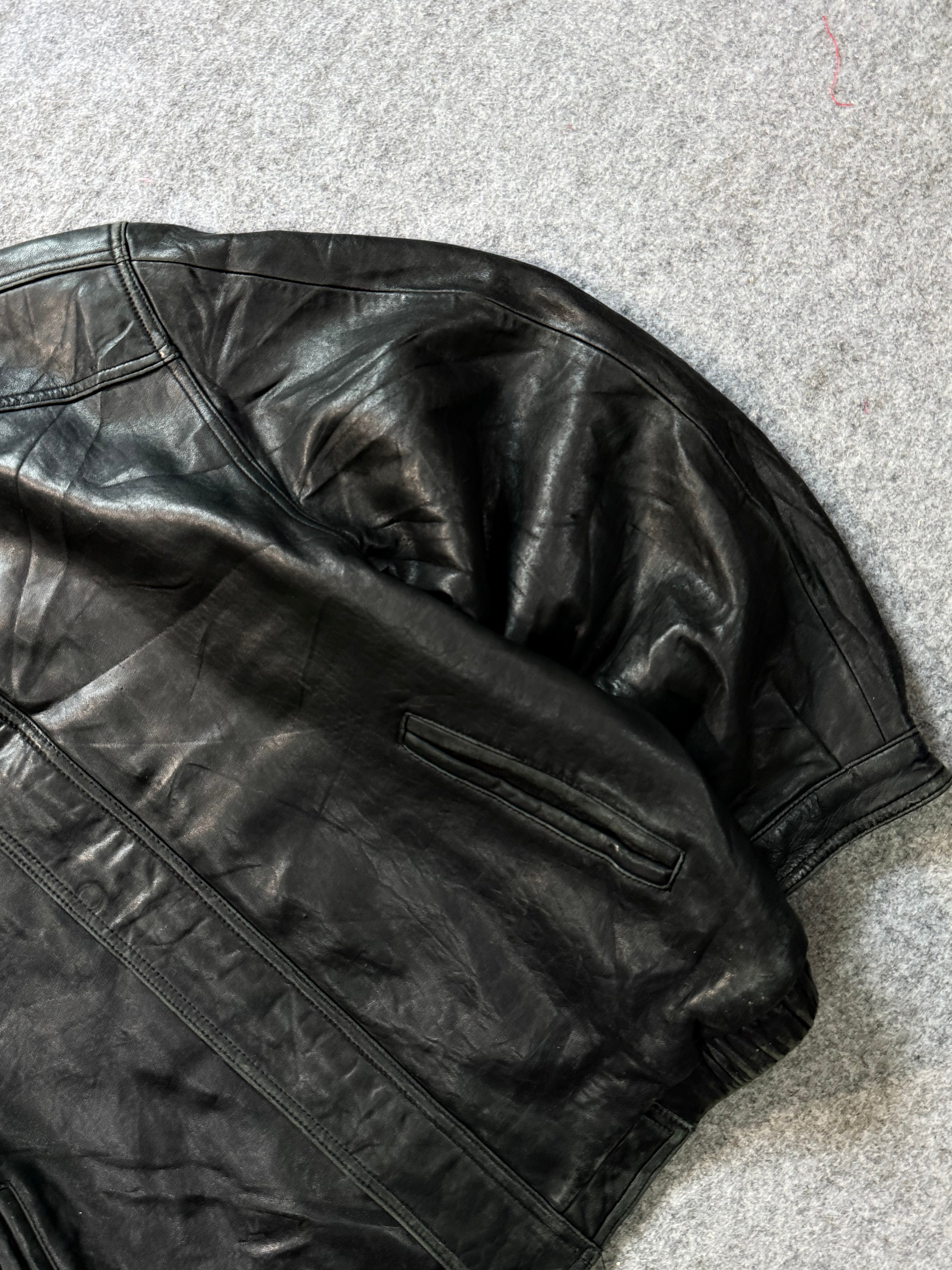 Bomber leather jacket(L/XL)
