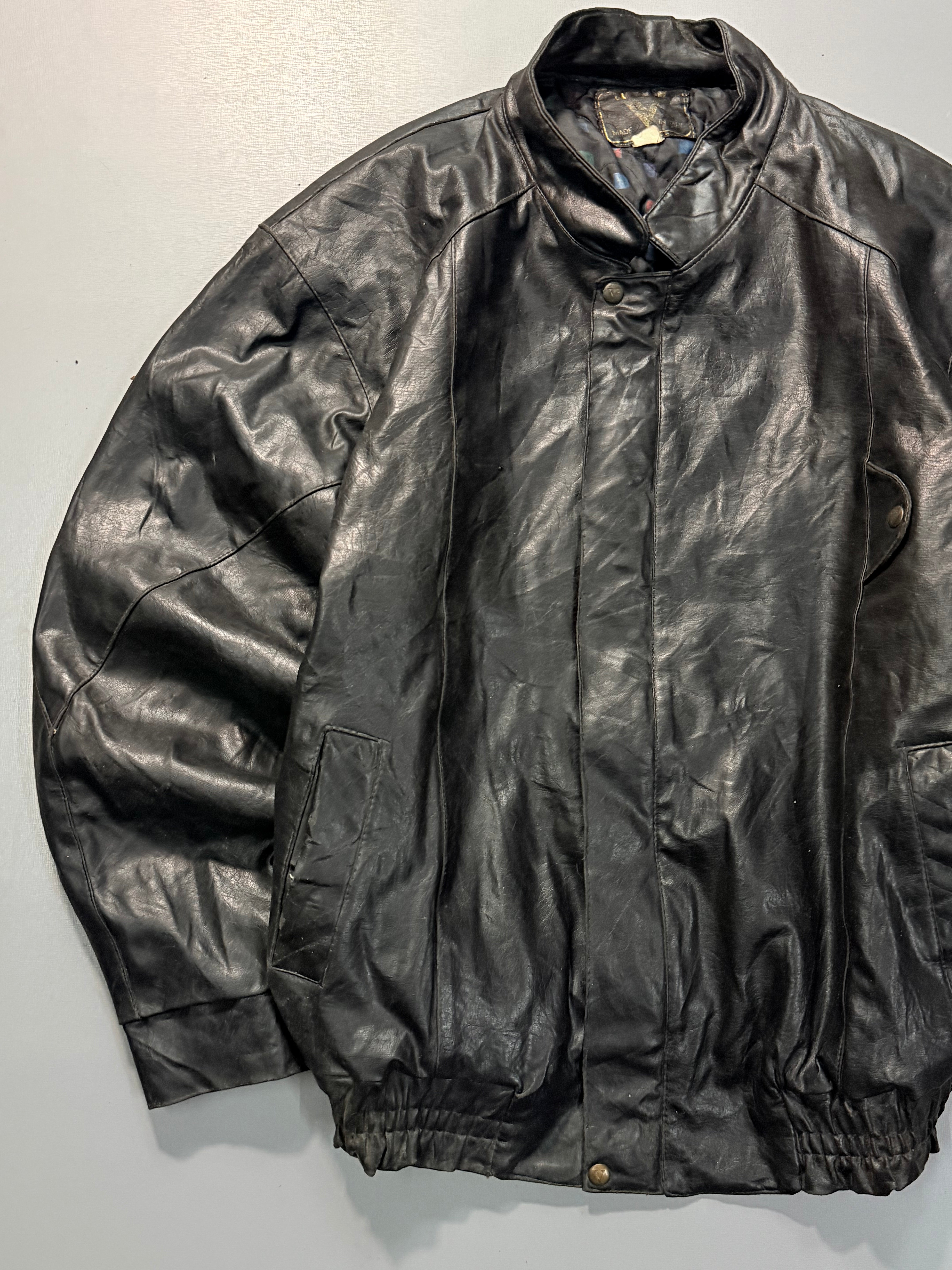 Bomber leather jacket(L/XL)