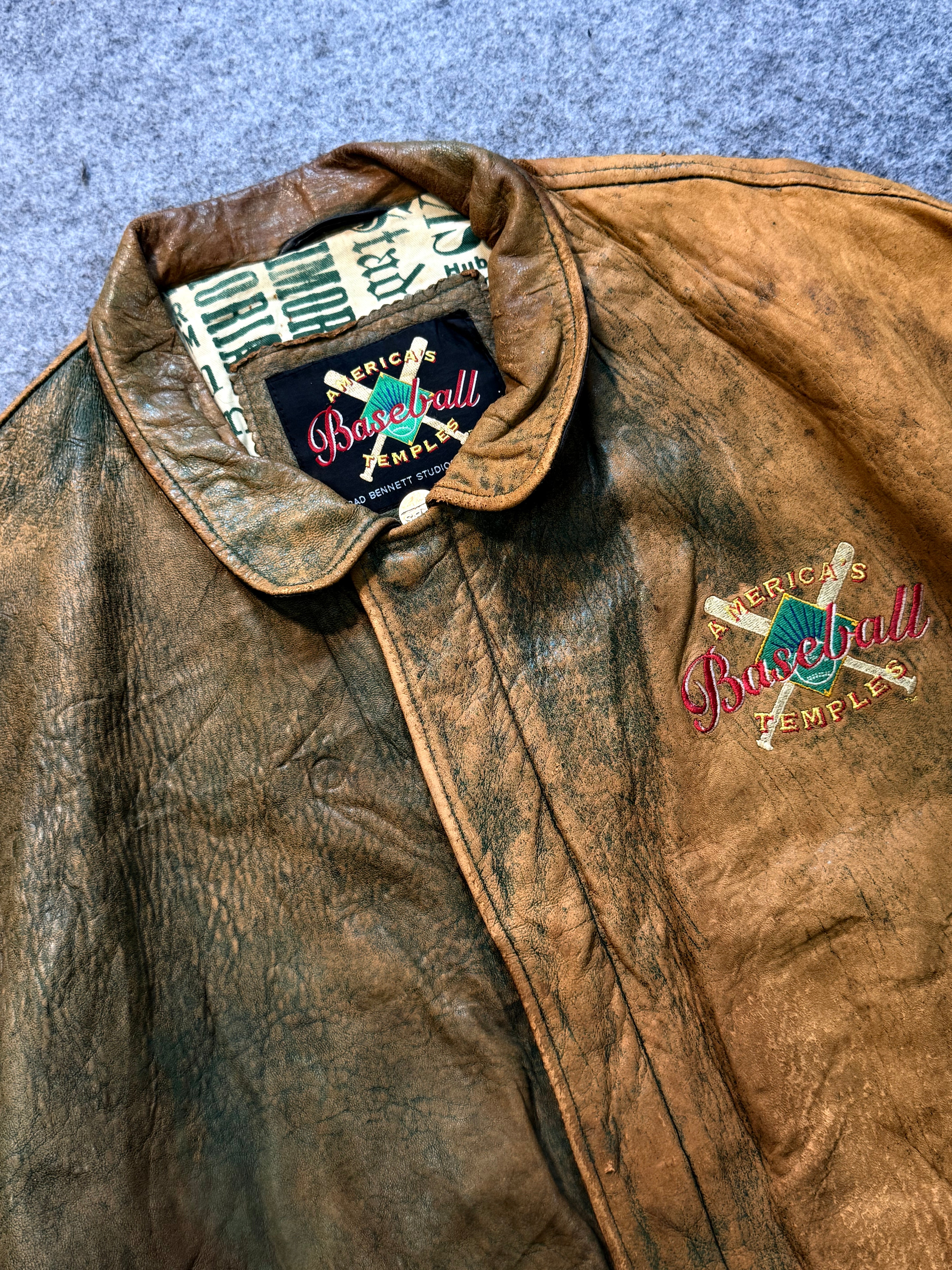 Bomber leather jacket(L/Xl)