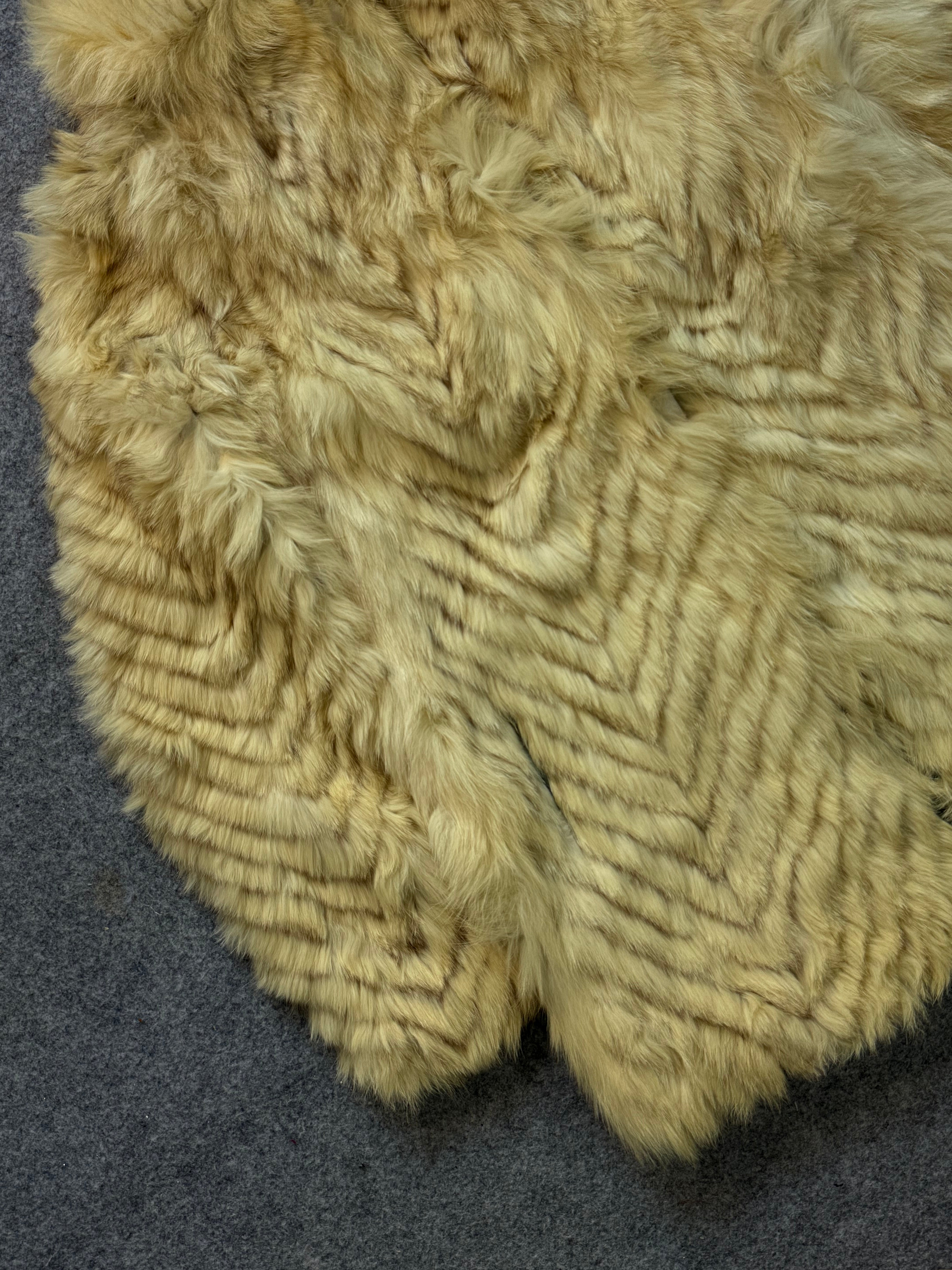 FUR COAT(S/M)