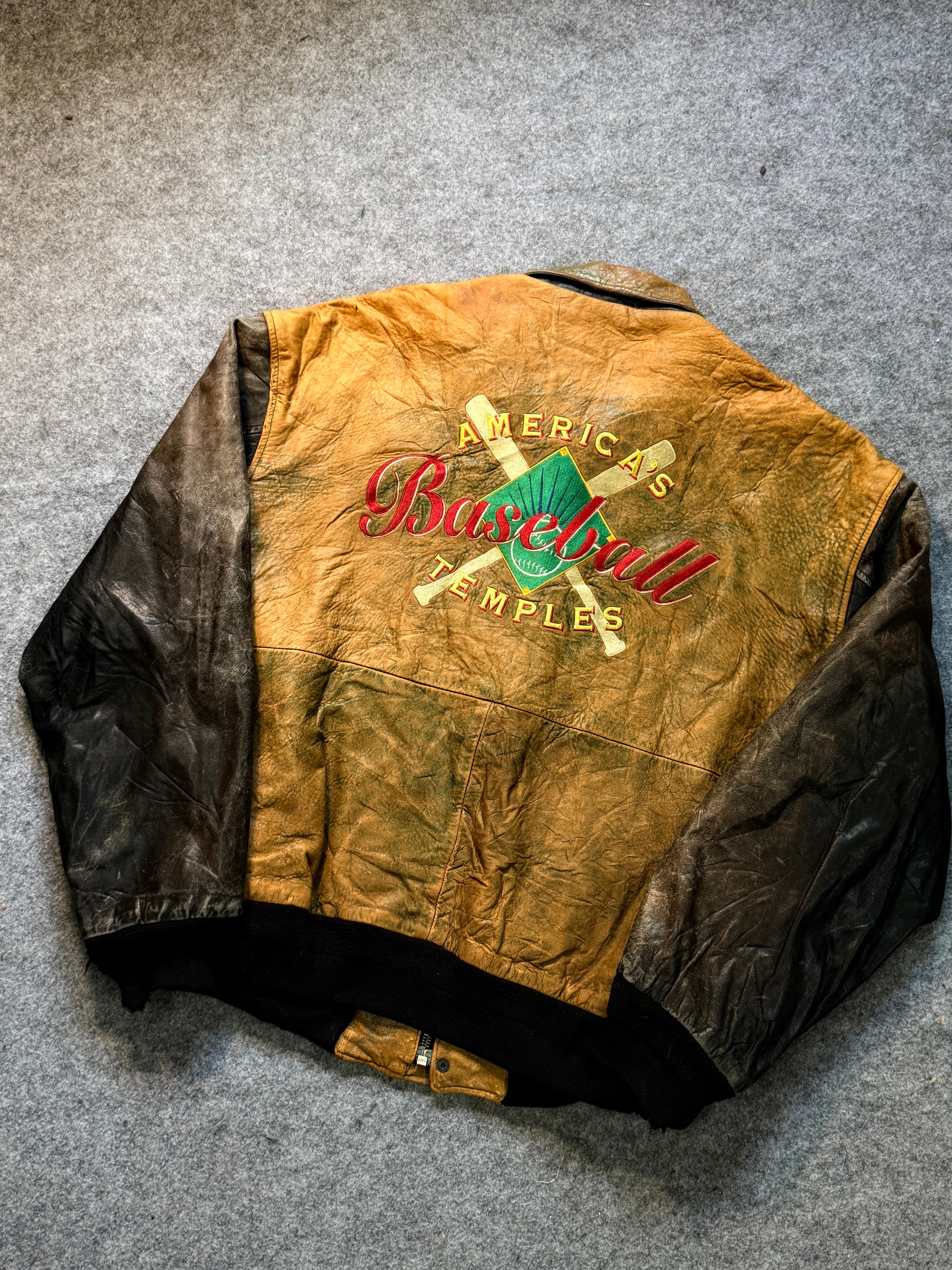 Bomber leather jacket(L/Xl)