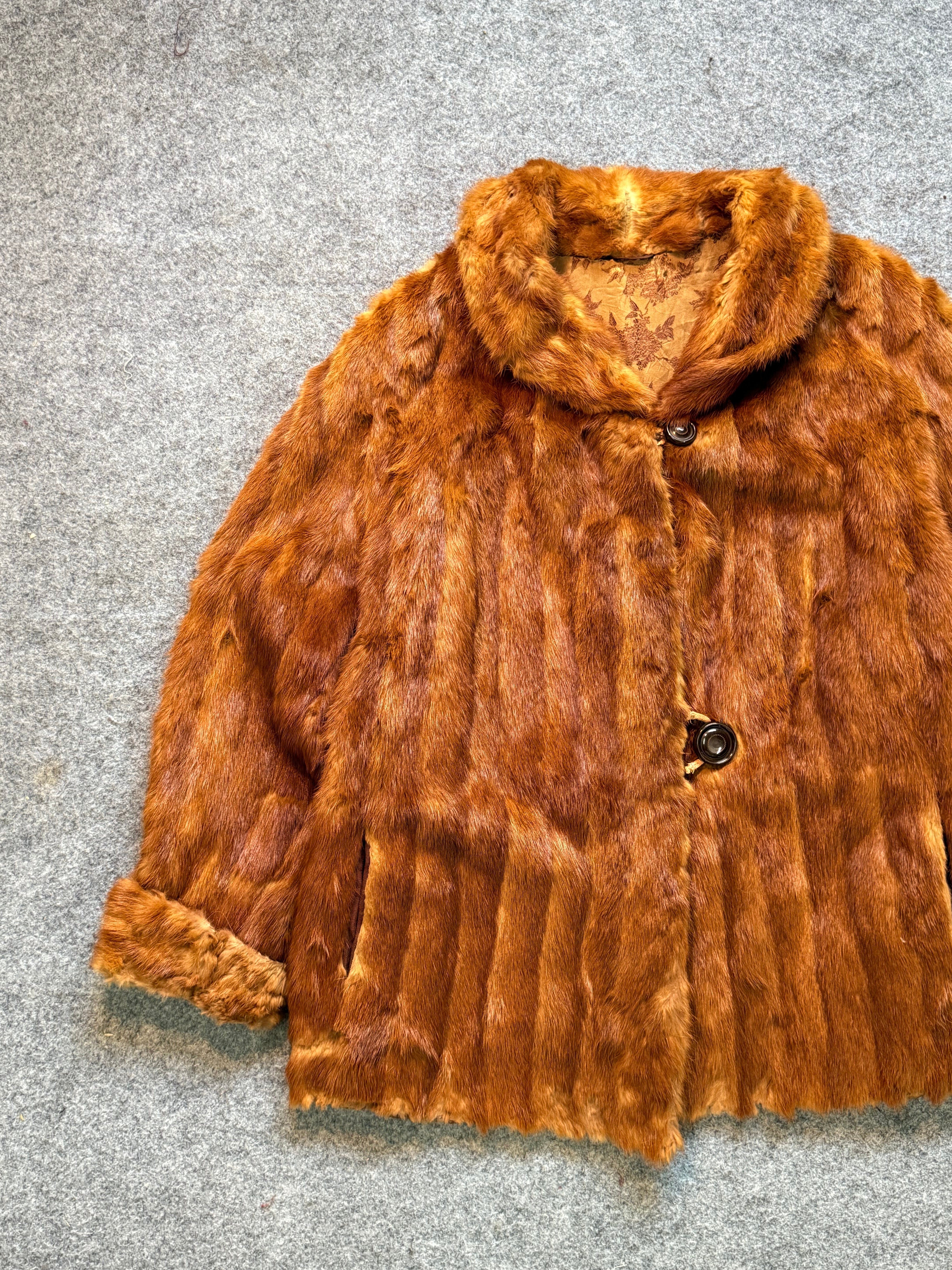 Fur coat(S/M/L)