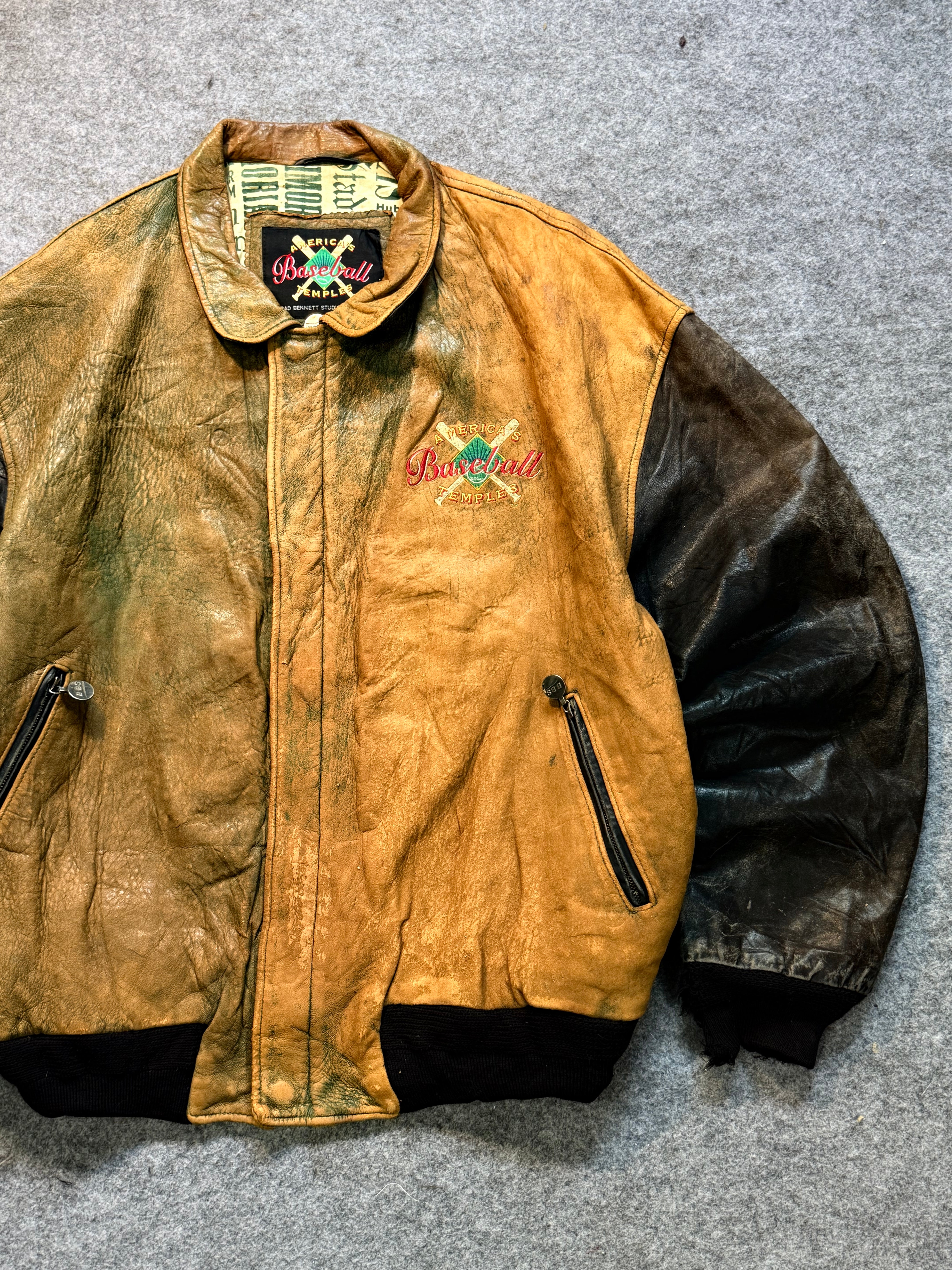 Bomber leather jacket(L/Xl)