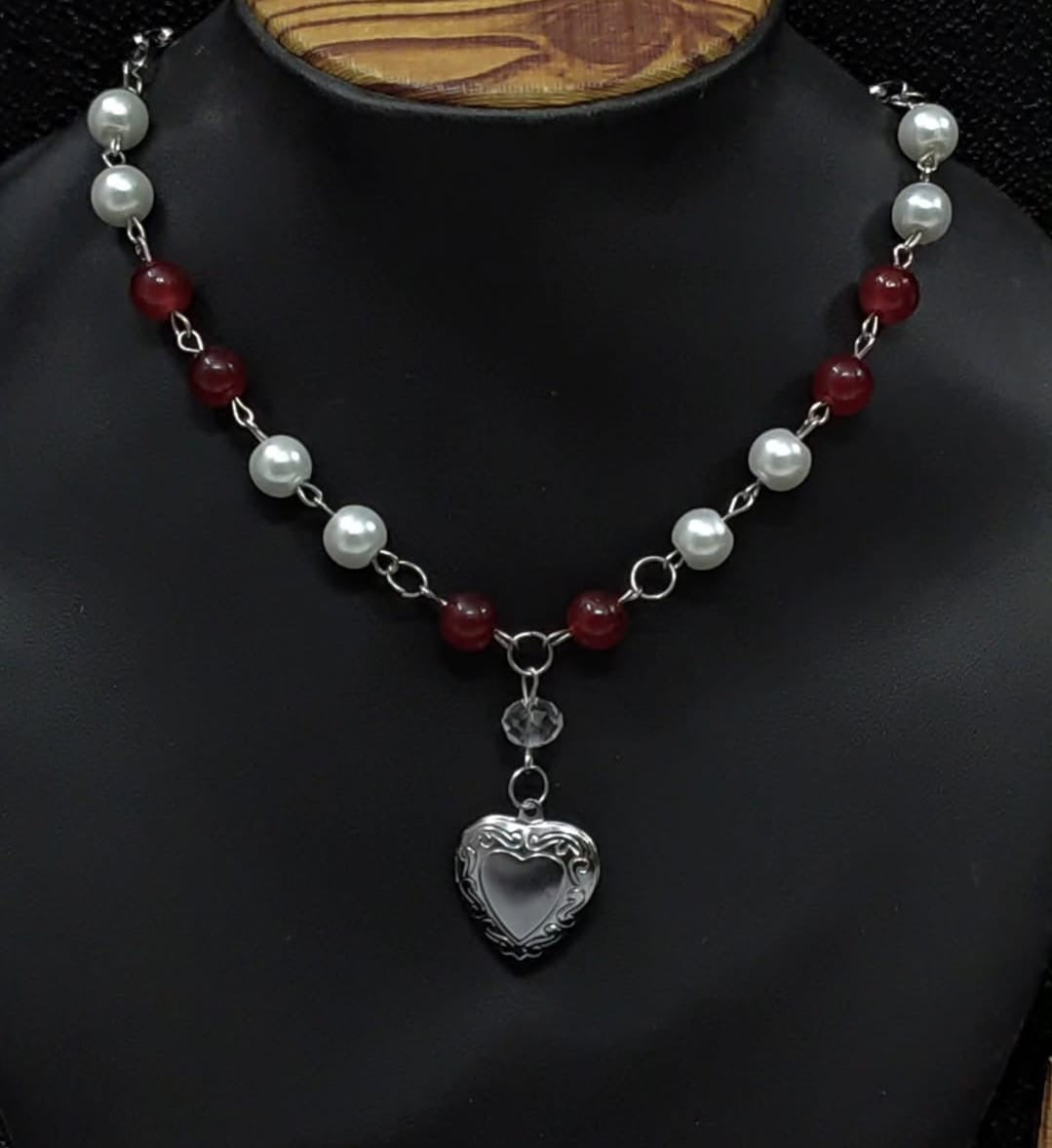 Sweetheart necklace