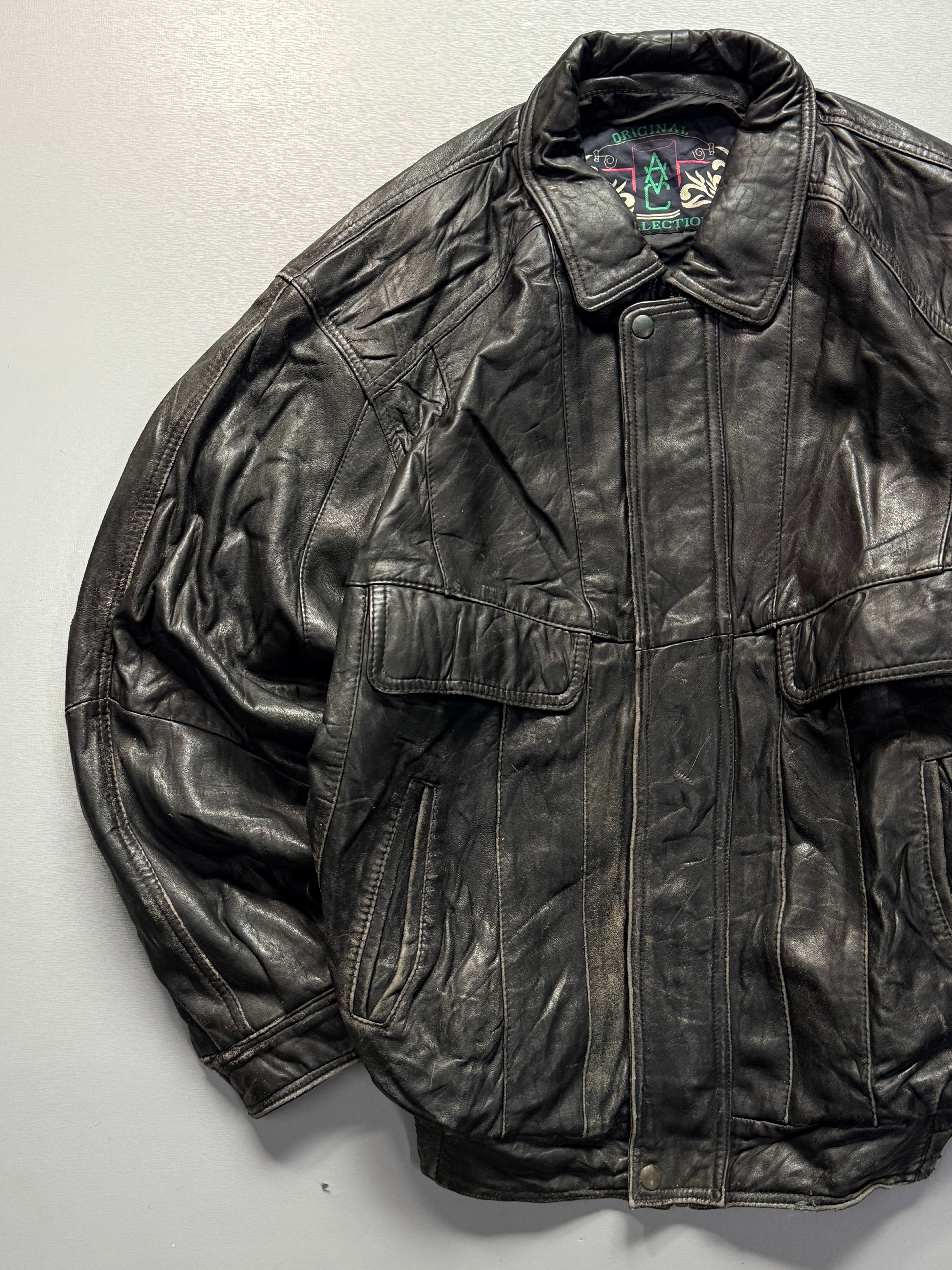 Bomber leather jacket(L/XL)