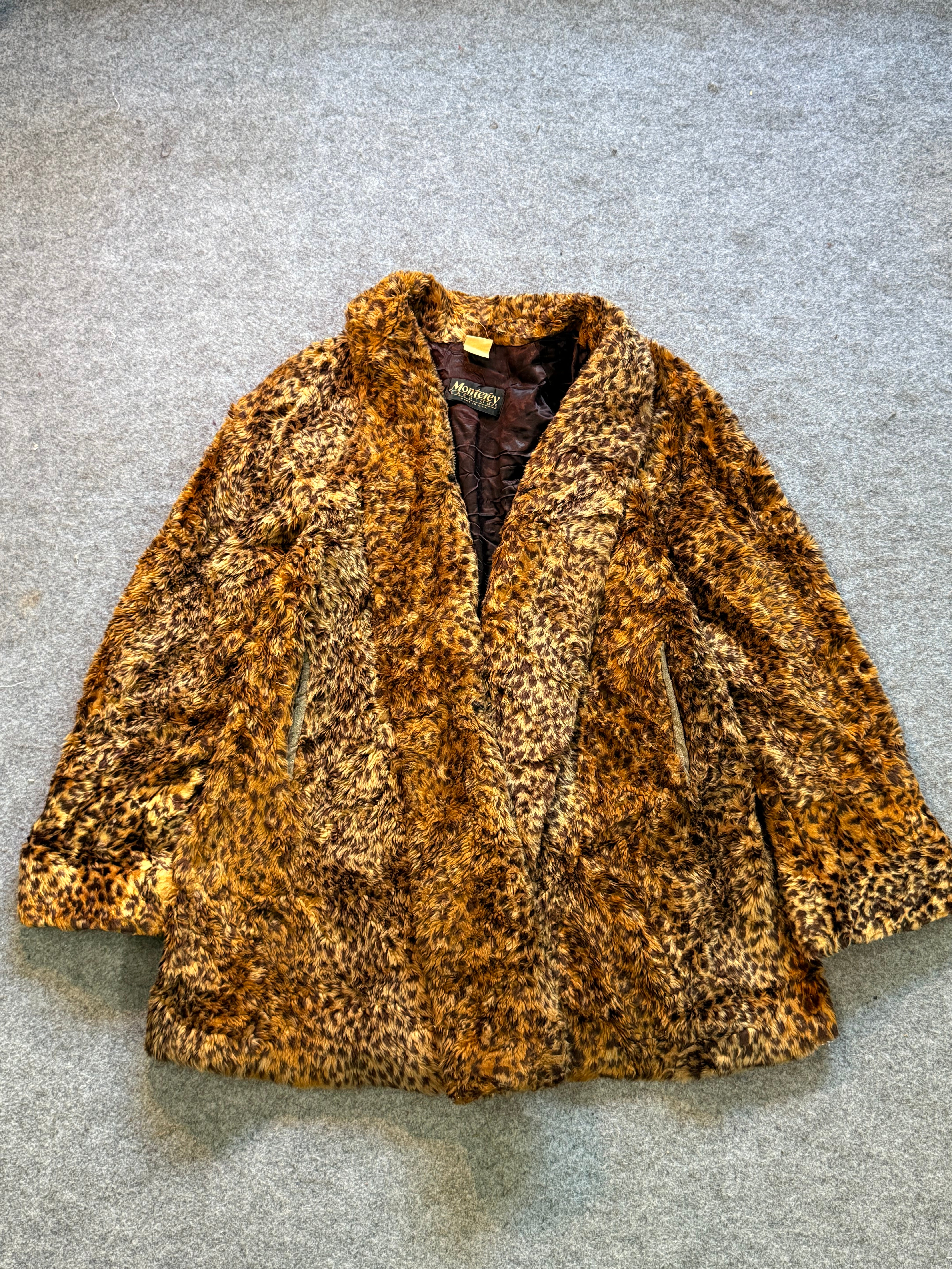Animal print fur coat(XL+)
