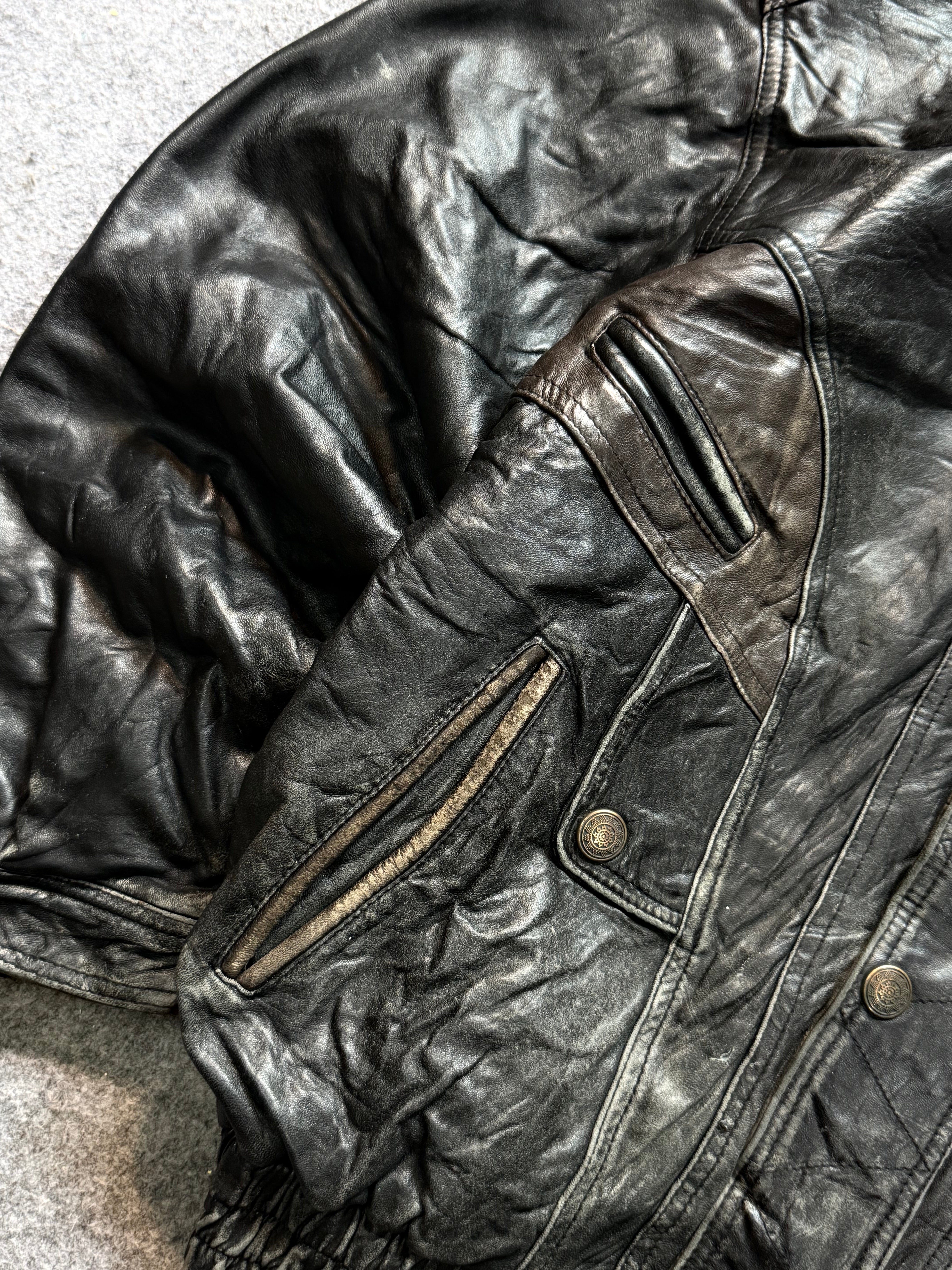 Bomber leather jacket(L/XL+)