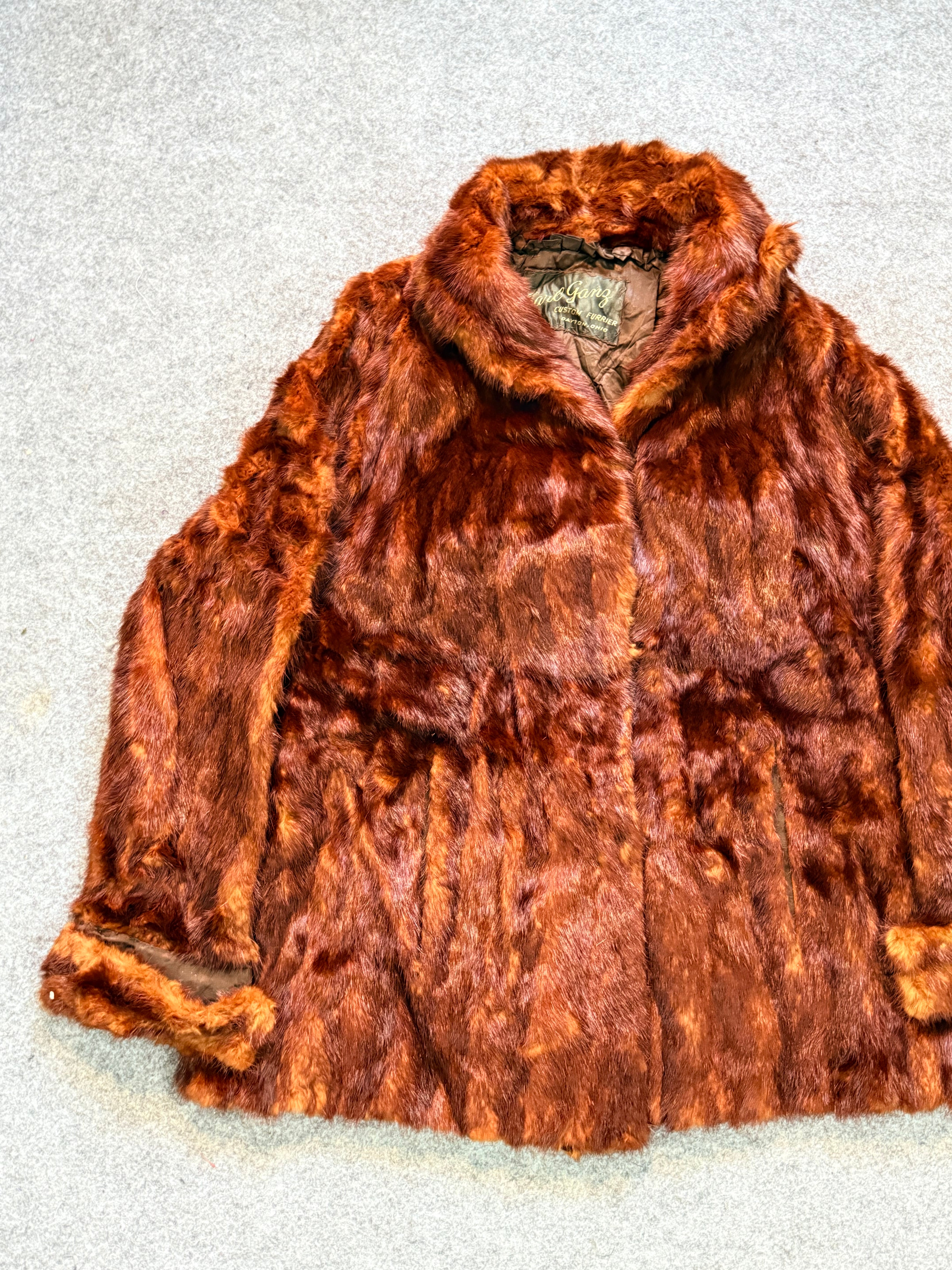 Fur coat(S/M)