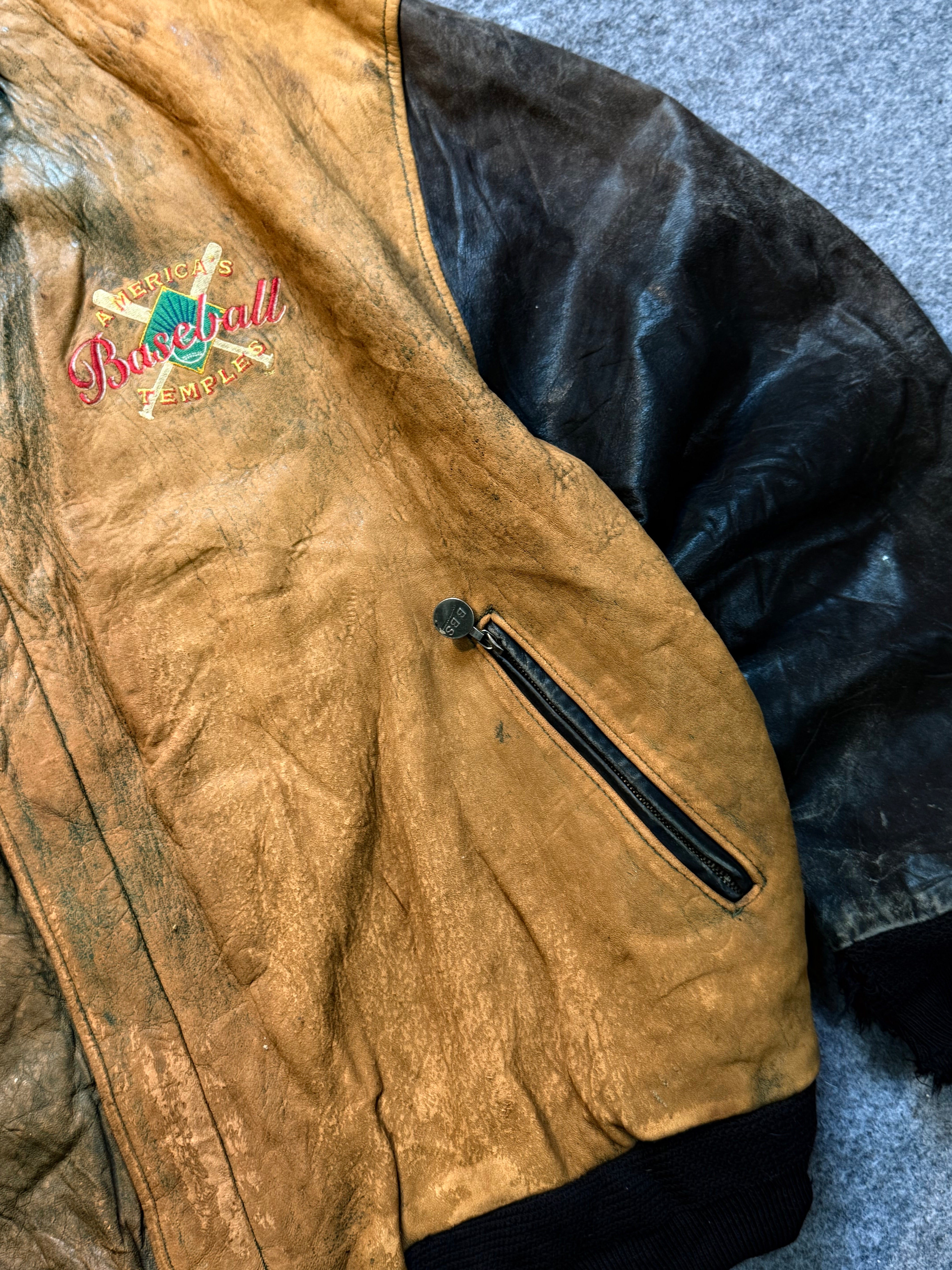 Bomber leather jacket(L/Xl)