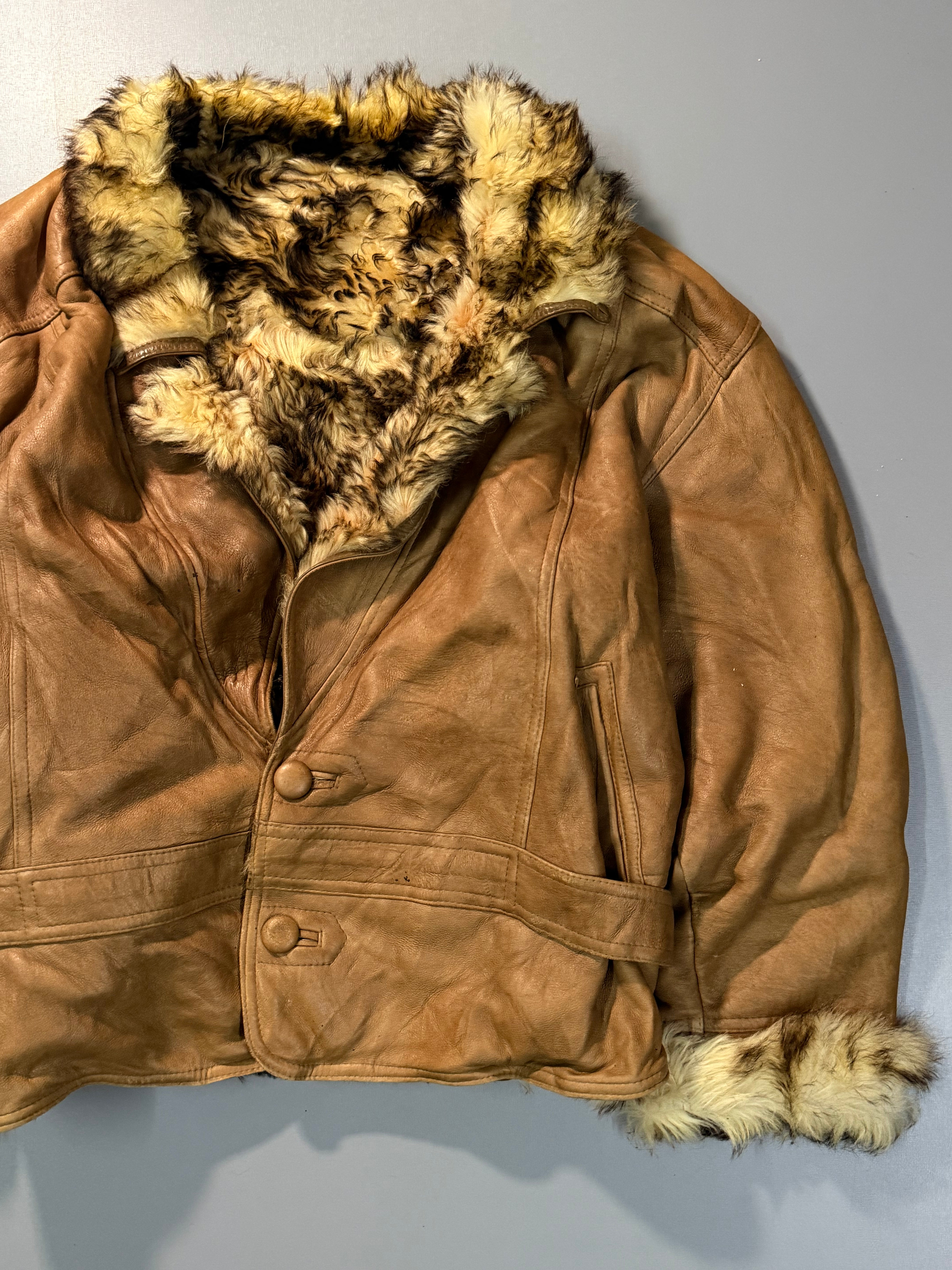 Leather jacket(L/XL)