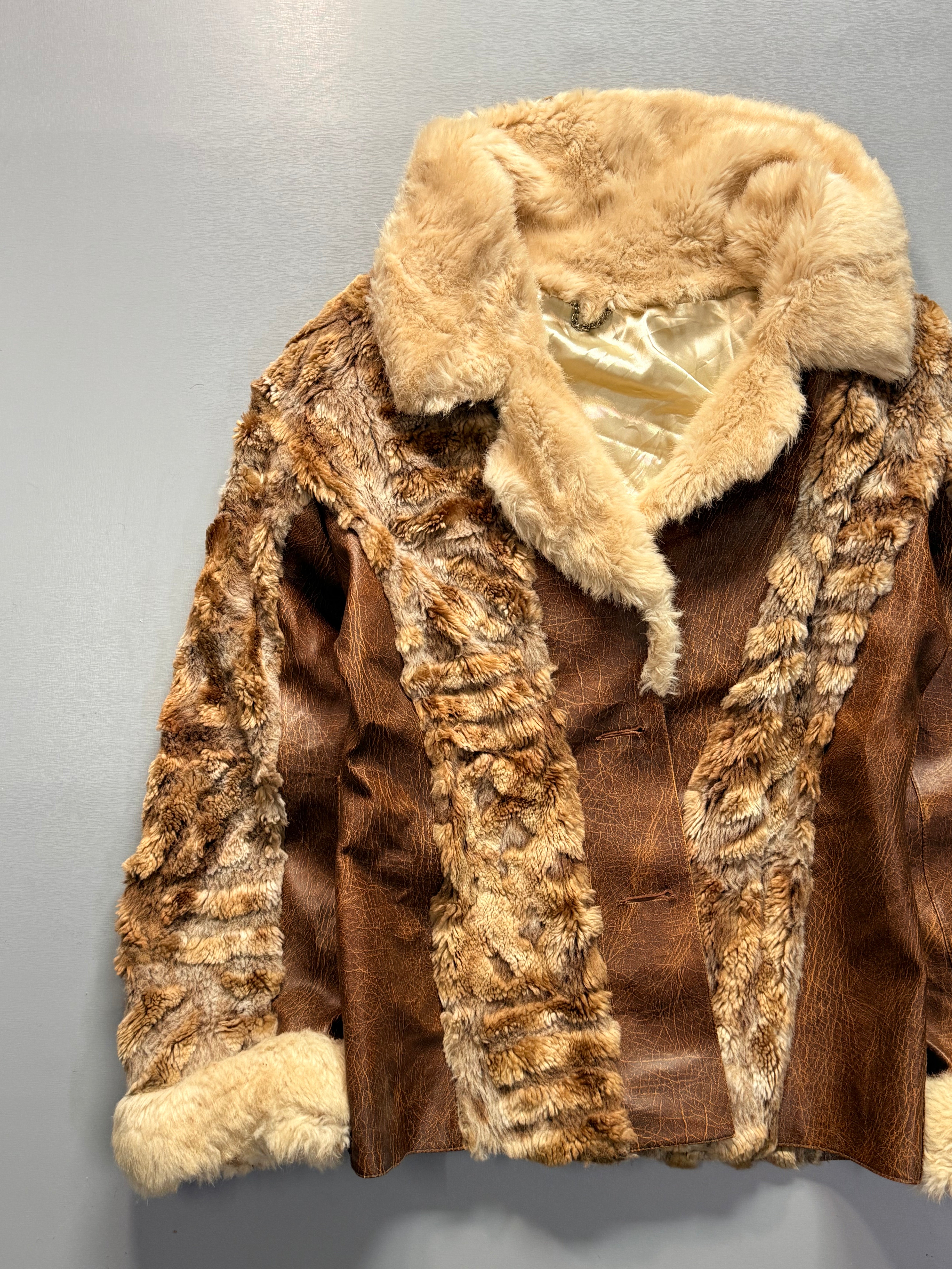 Fur-Leather coat (S/M/L)