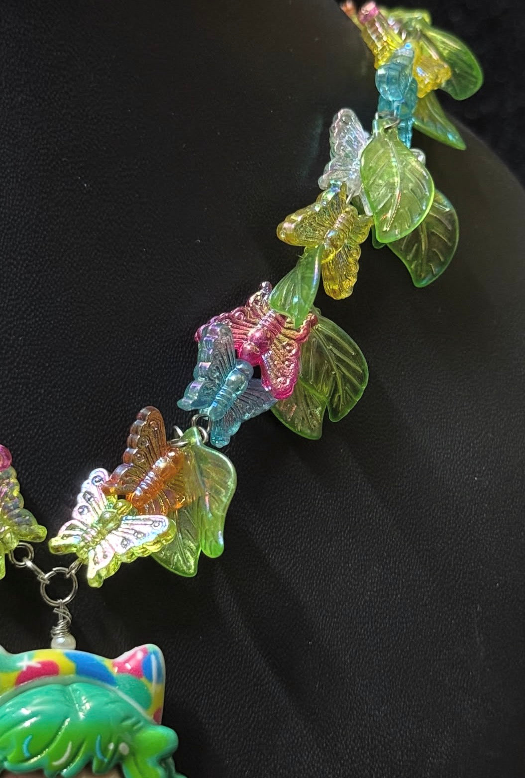 Flower girl necklace (exclusive)